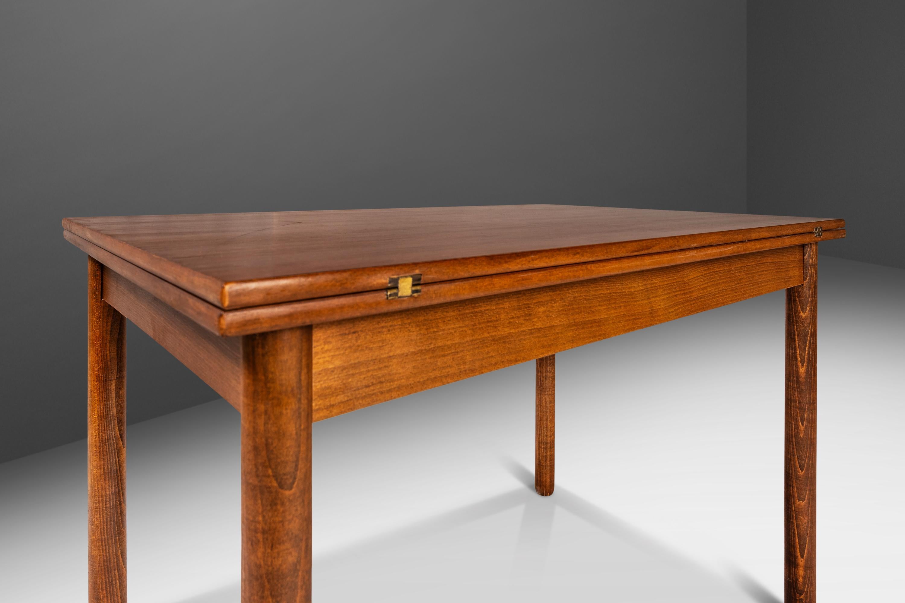 Walnut Extension Flip-Flap Dining Table, Folke Ohlsson Style, USA, c. 1960's For Sale 4