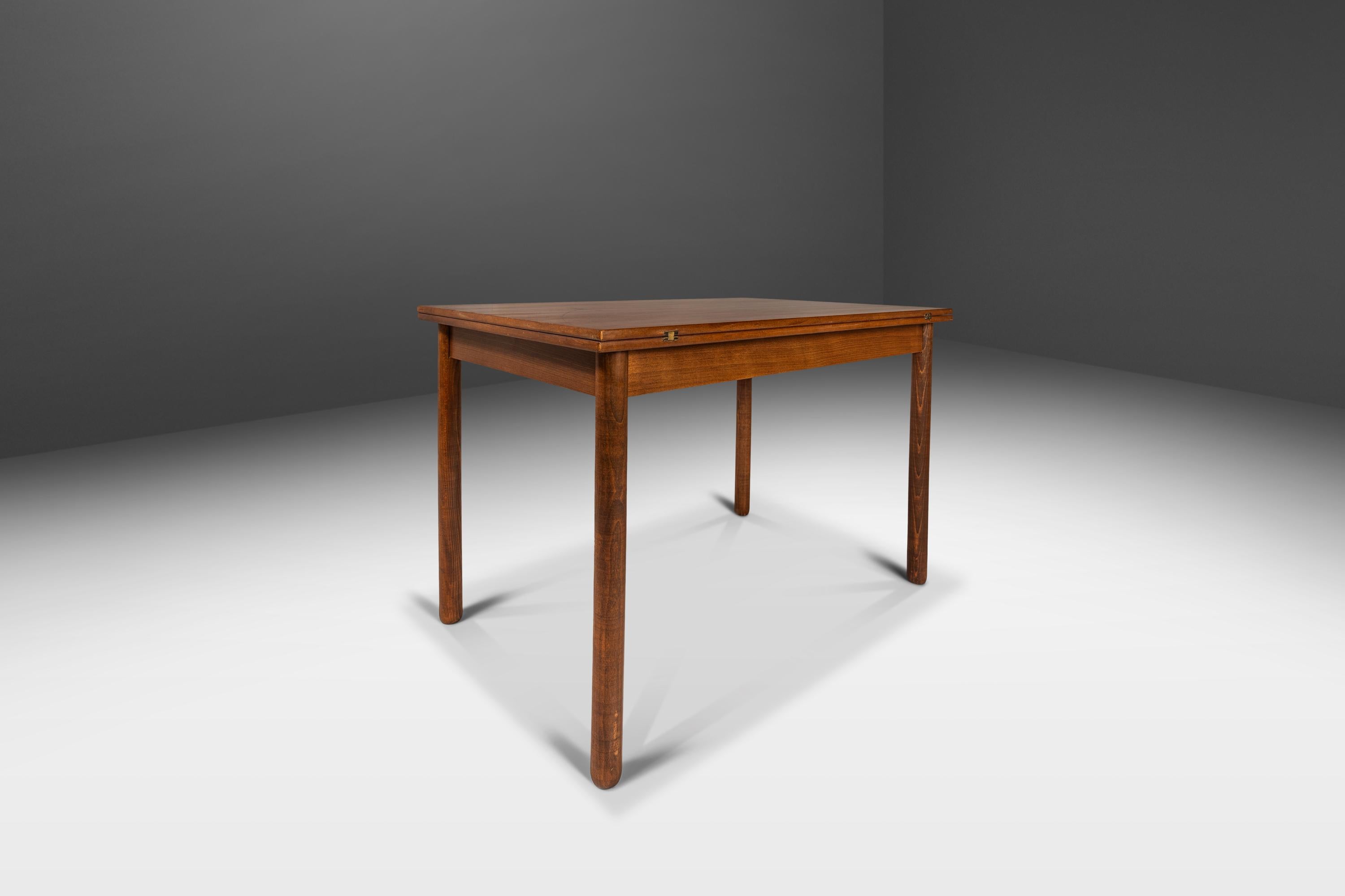 Walnut Extension Flip-Flap Dining Table, Folke Ohlsson Style, USA, c. 1960's For Sale 5