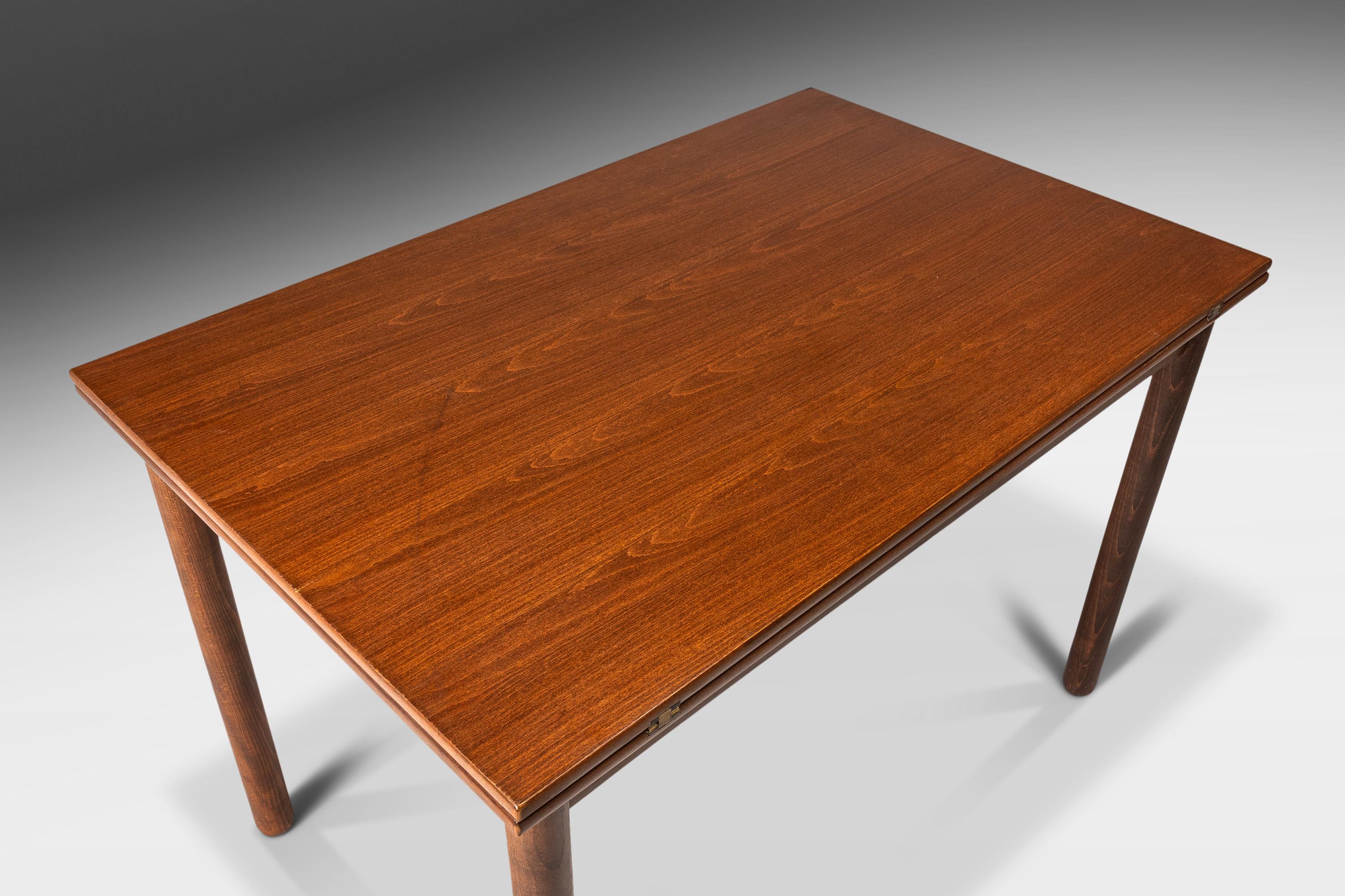 Walnut Extension Flip-Flap Dining Table, Folke Ohlsson Style, USA, c. 1960's For Sale 8