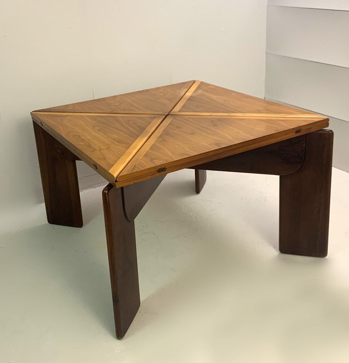 square dinning tables