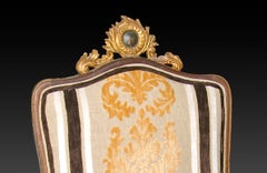 Fauteuil oder Sessel aus Nussbaumholz mit zeitgenössischer Polsterung, 18. Jahrhundert und später