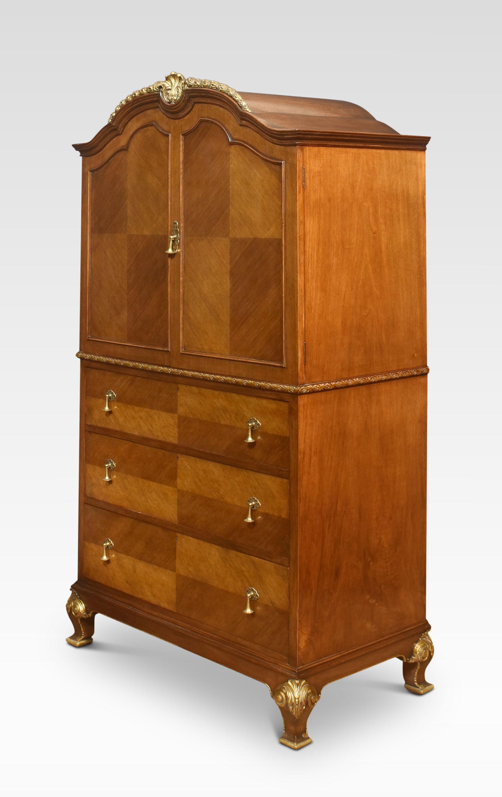 Walnut Figured Cabinet In Good Condition For Sale In Cheshire, GB