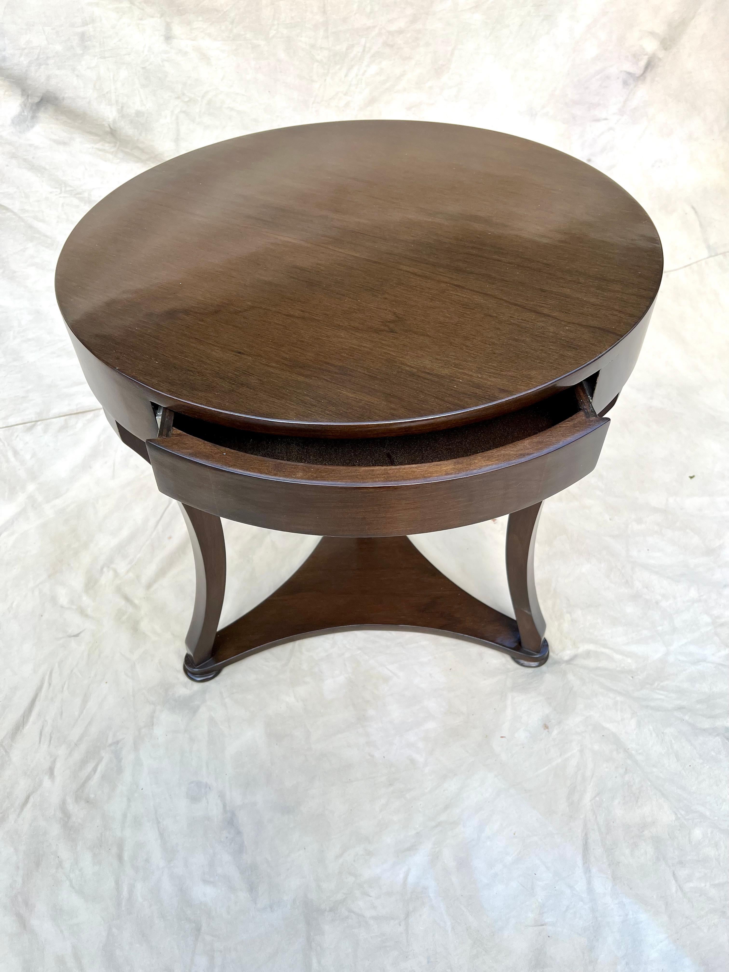 Walnut Finish Round Side Table in Walnut Finish with Drawer 1