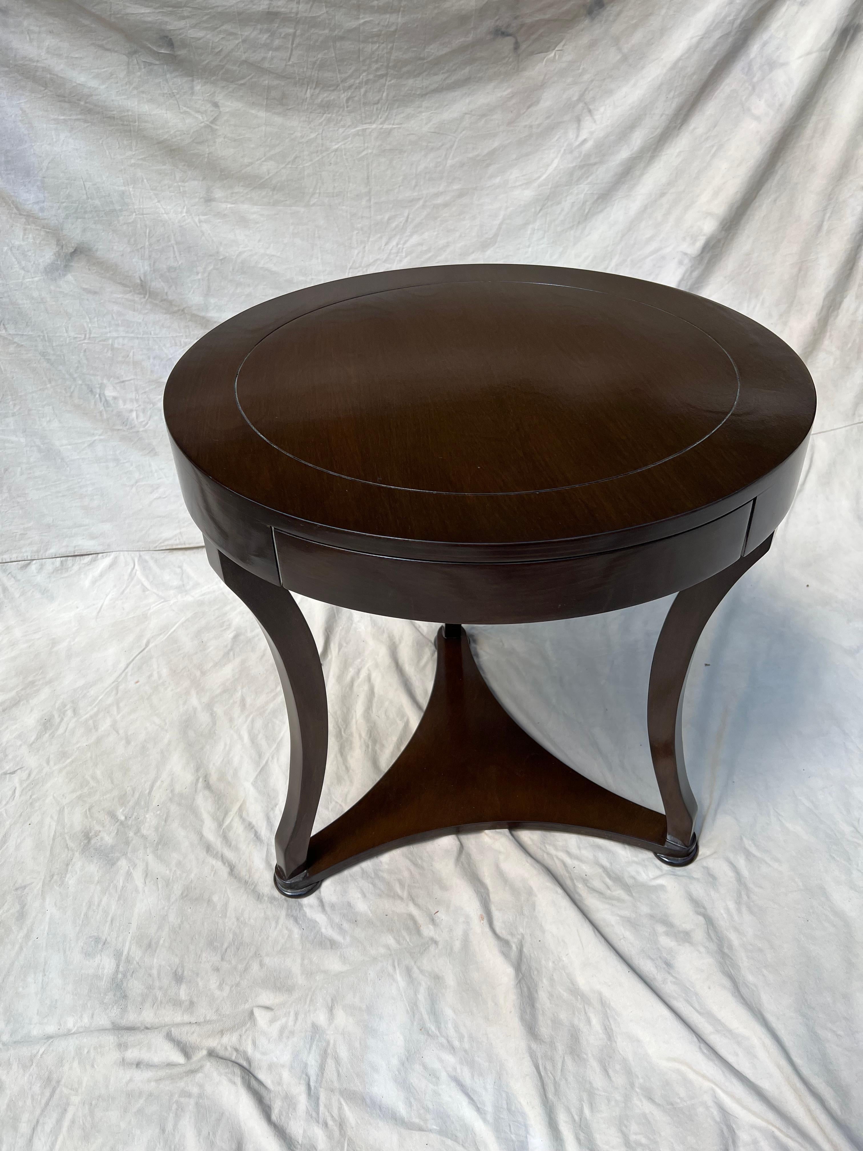 Polished Walnut Finish Round Side Table with Router Detail to Top with Drawer For Sale