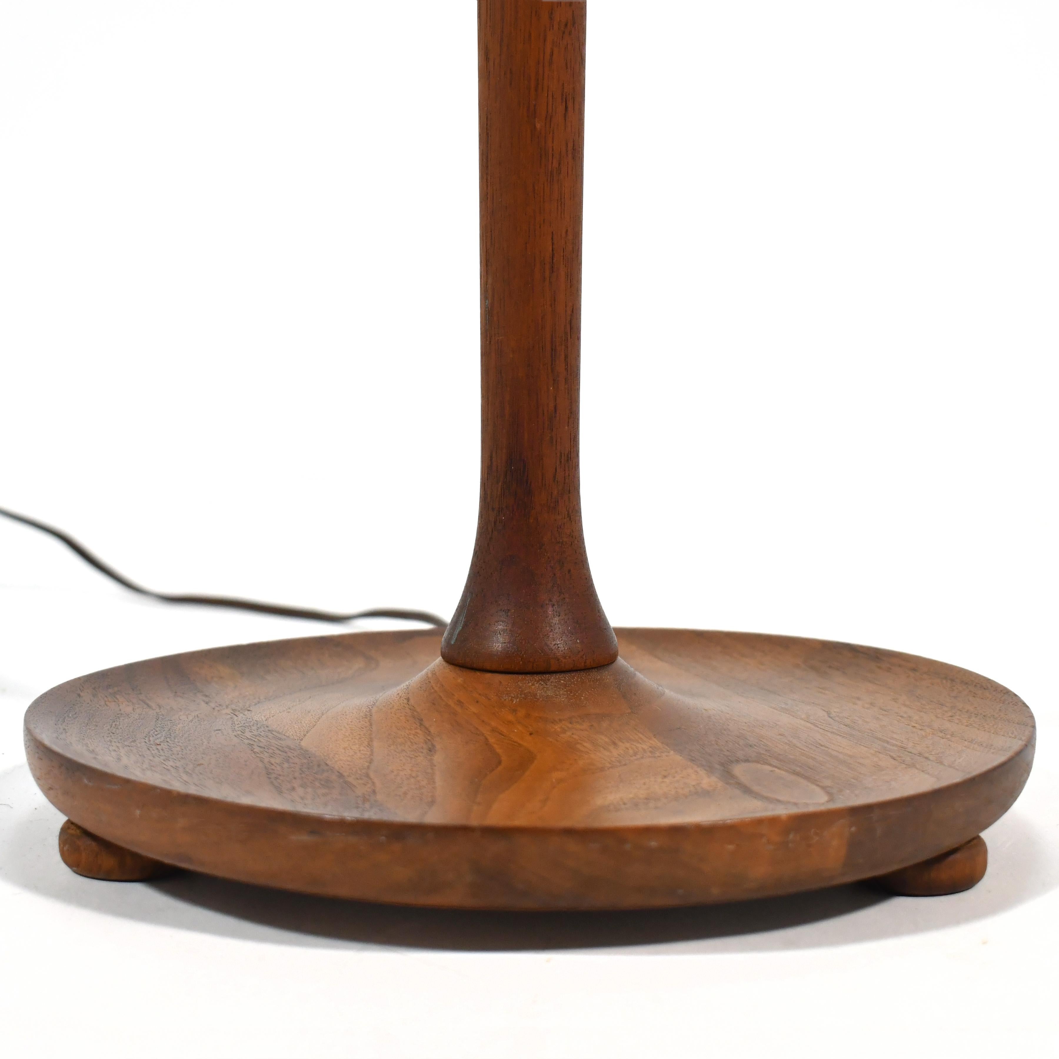 Walnut Floor Lamp with Sculpted Details In Good Condition For Sale In Highland, IN