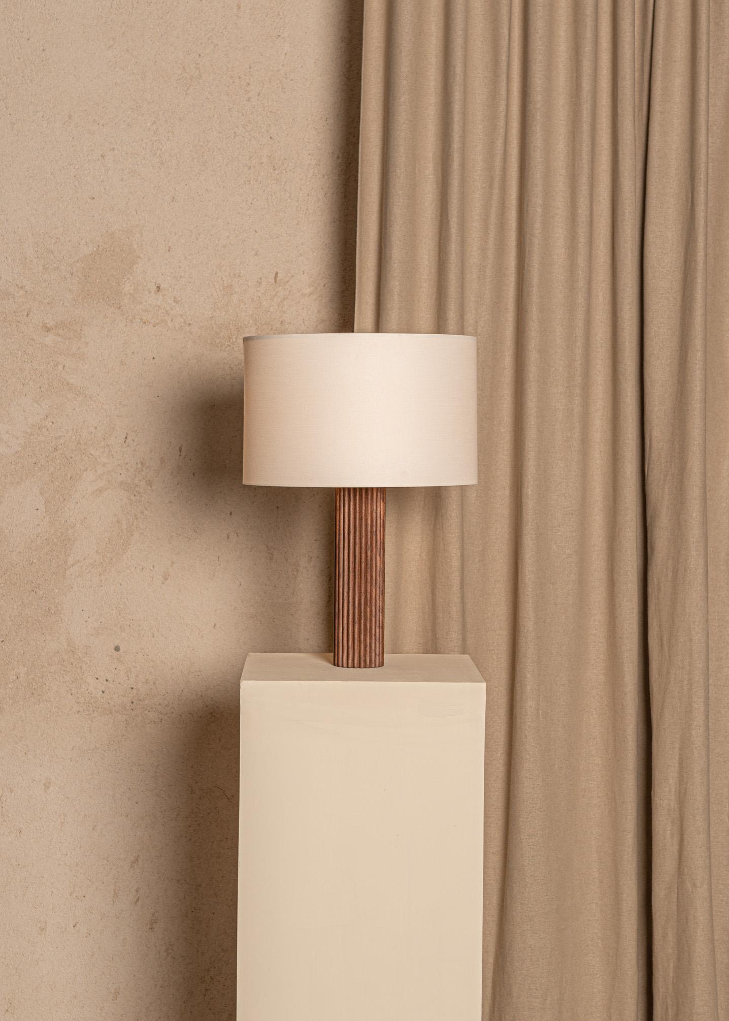 Walnut Fluta Table Lamp by Simone & Marcel In New Condition For Sale In Geneve, CH