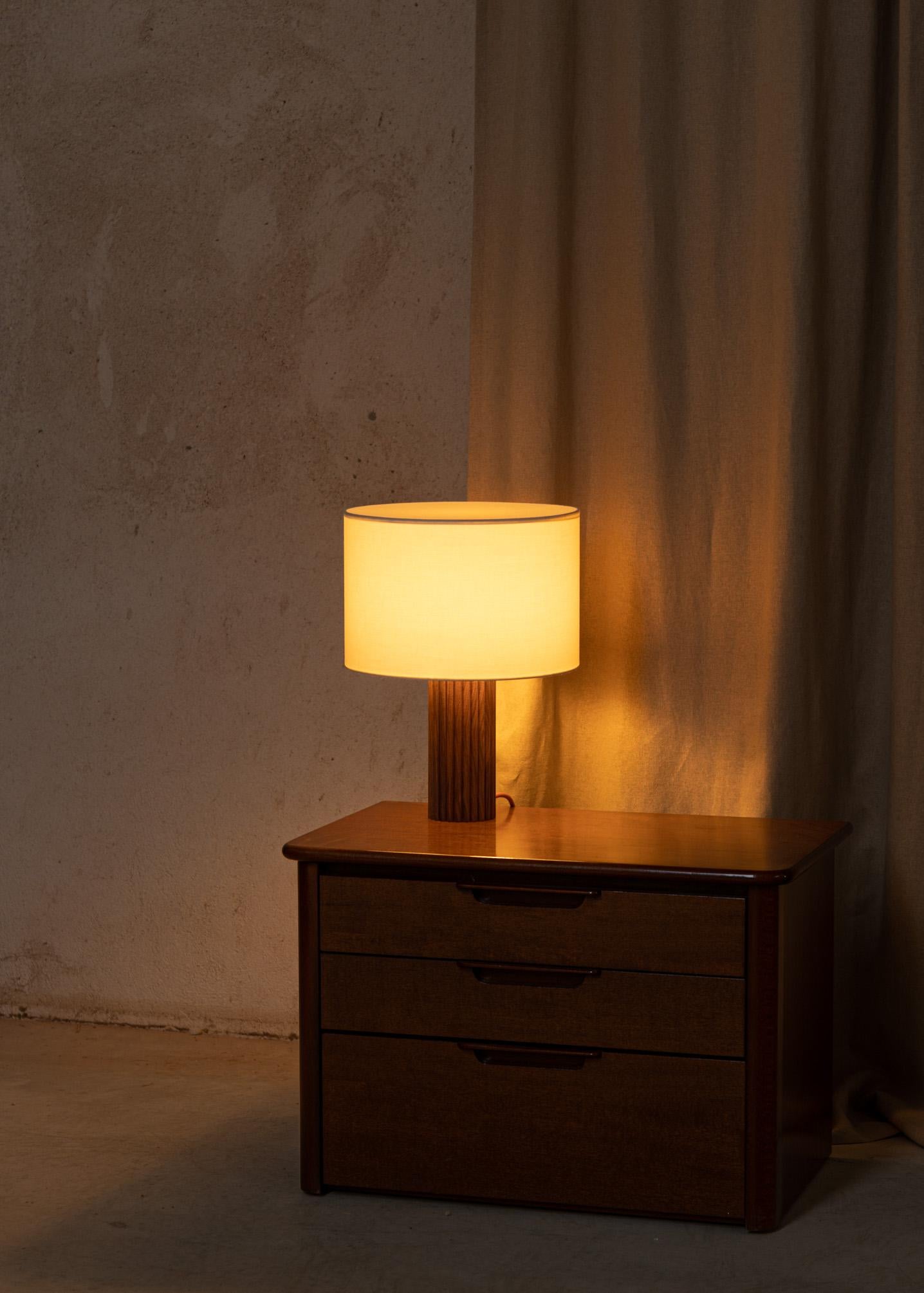 Walnut Flutita Table Lamp by Simone & Marcel For Sale 3