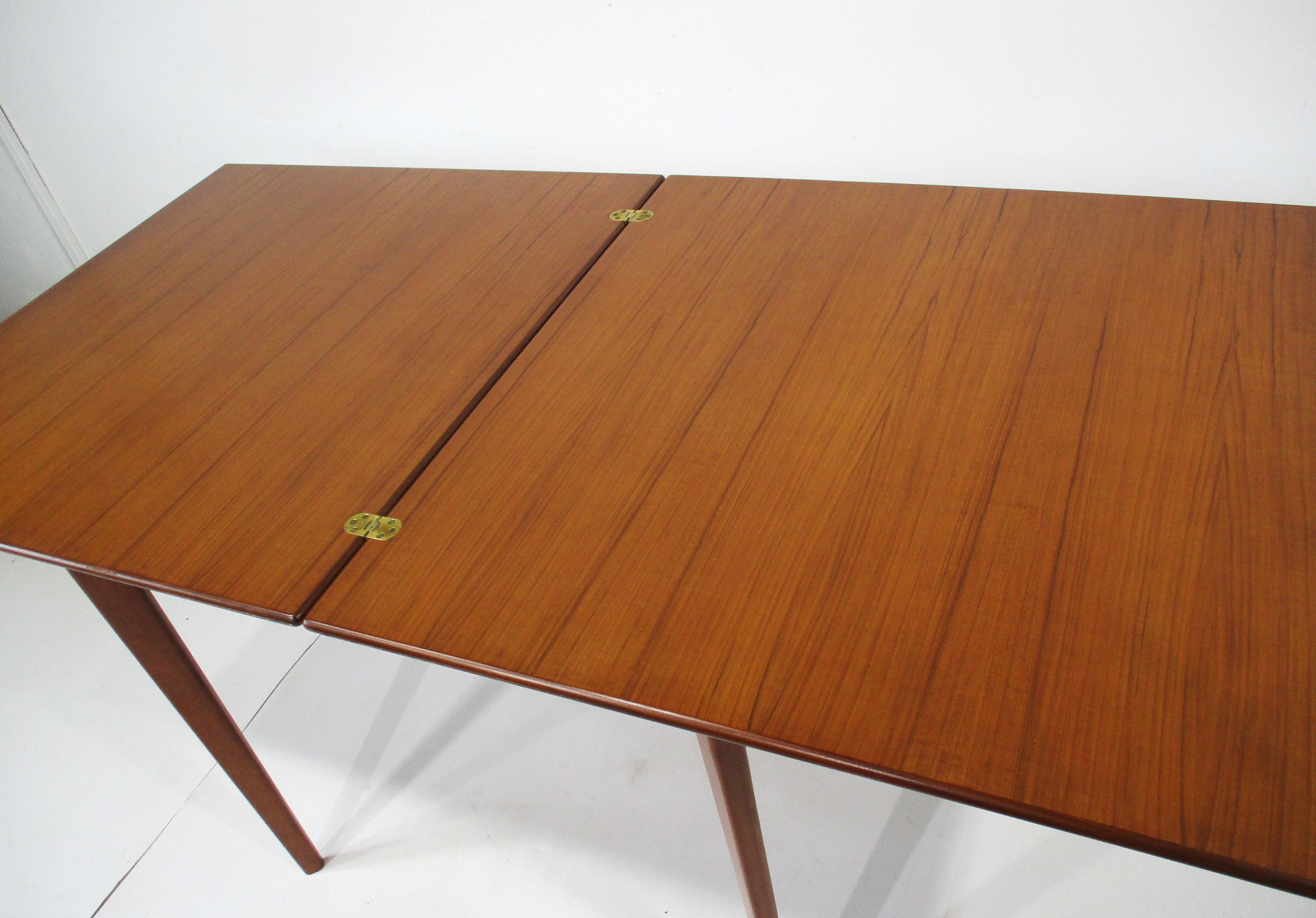 Dunbar styled Walnut Folding Dining / Game Table For Sale 1