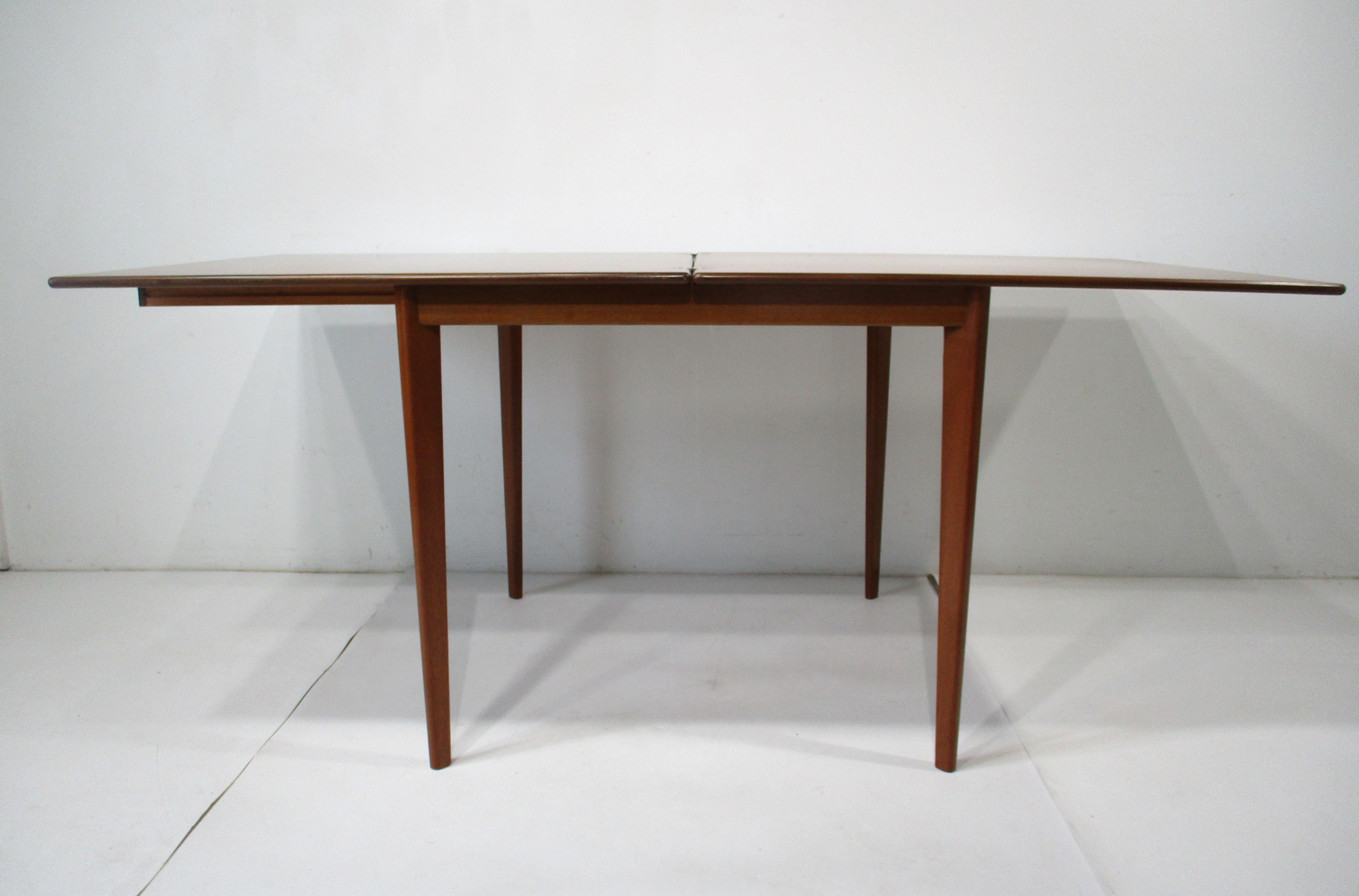 Dunbar styled Walnut Folding Dining / Game Table For Sale 3