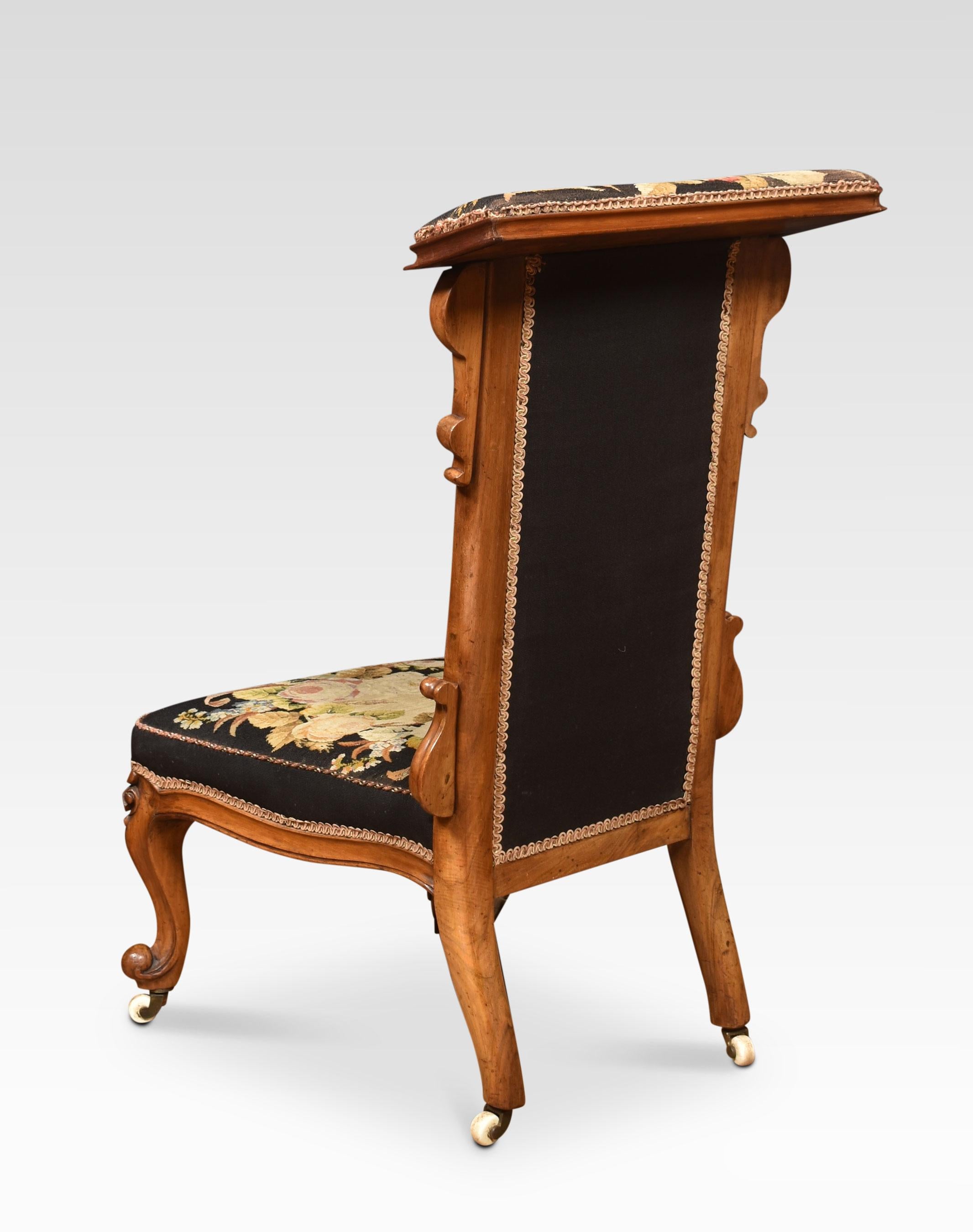 Chaise à bascule encadrée en noyer en vente 2