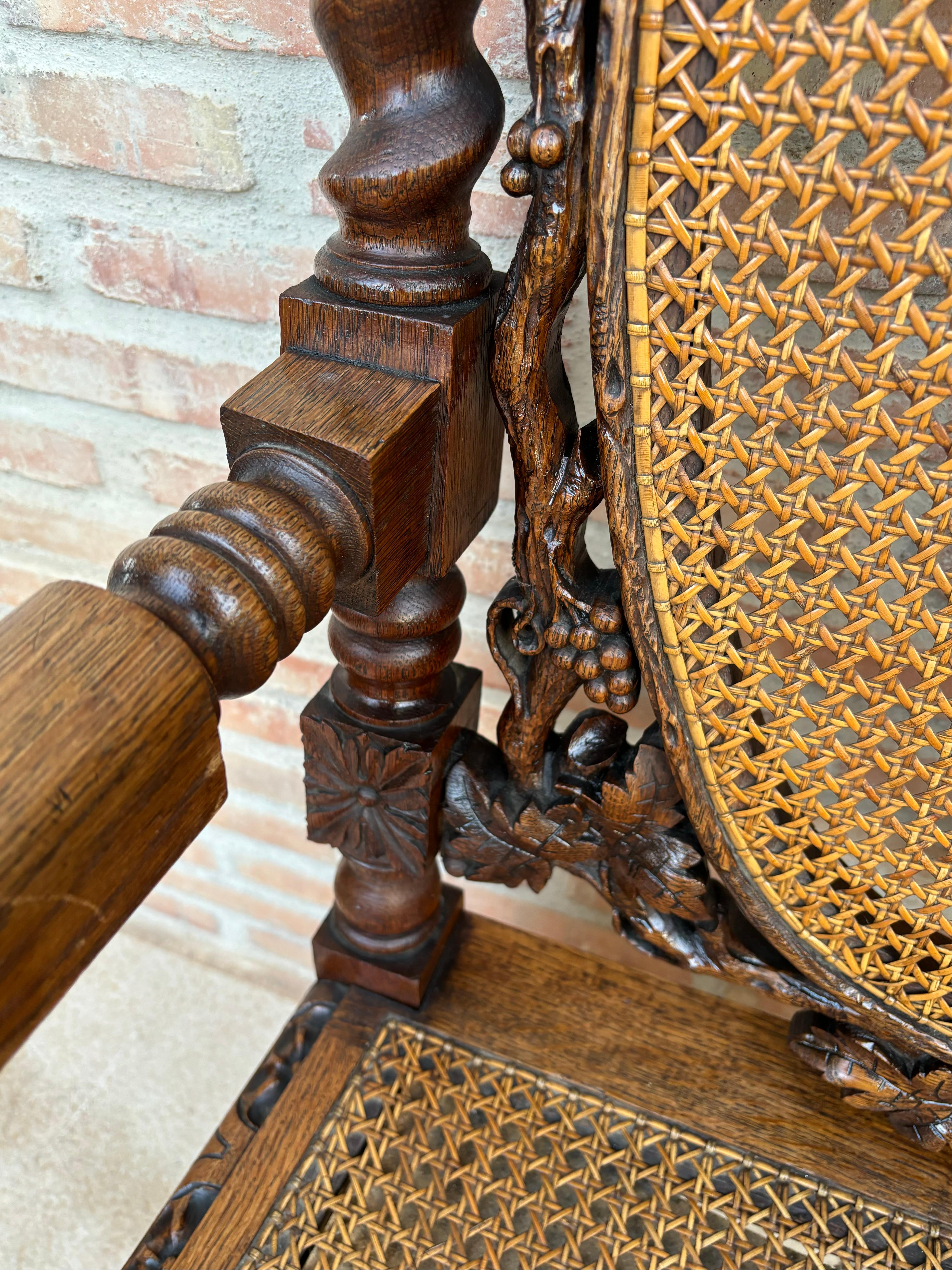 Poltrone francesi in noce, anni '90 del XIX secolo, set di 2 in vendita 7