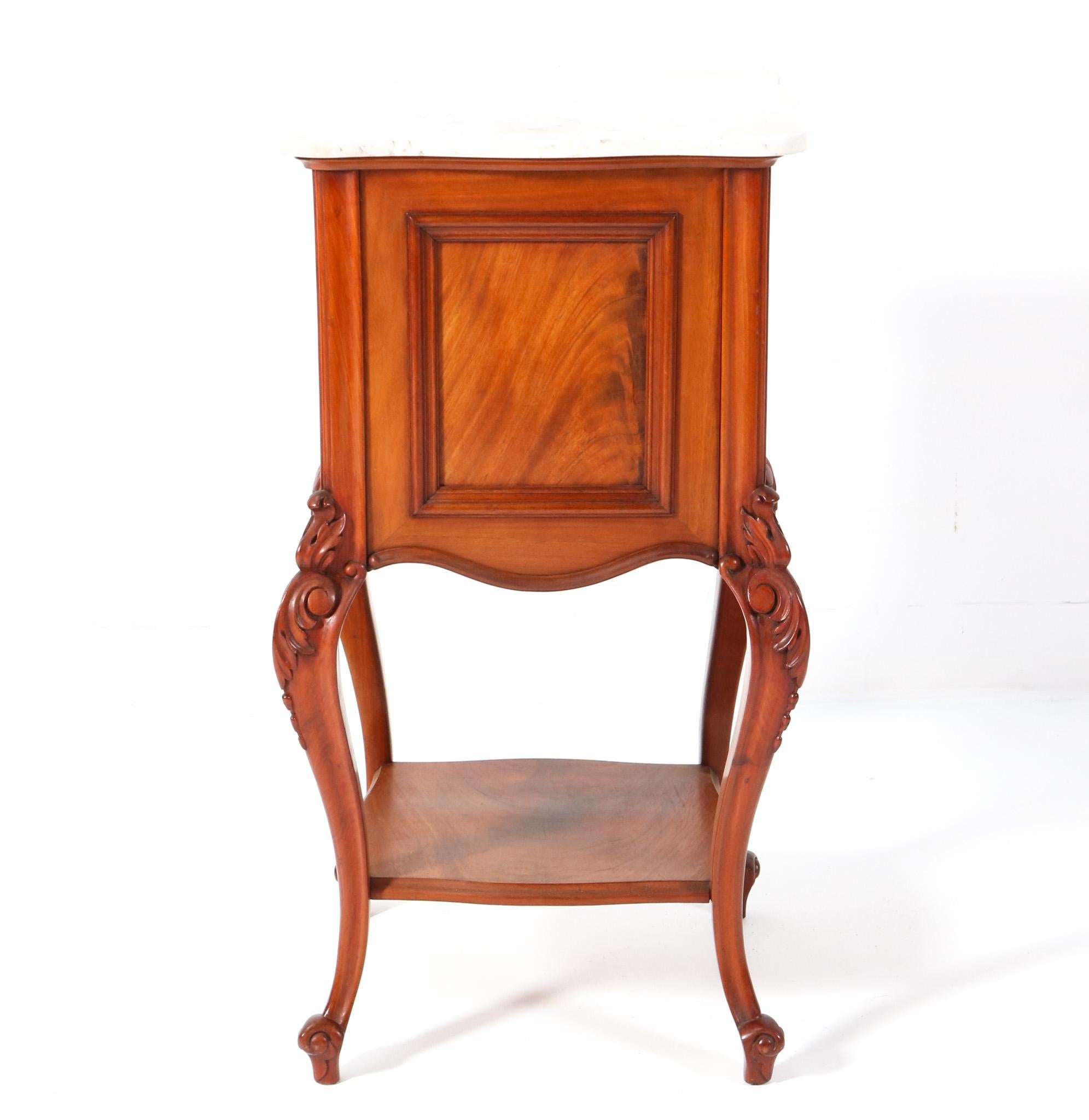 Walnut French Louis XV Nightstand, 1900s For Sale 2