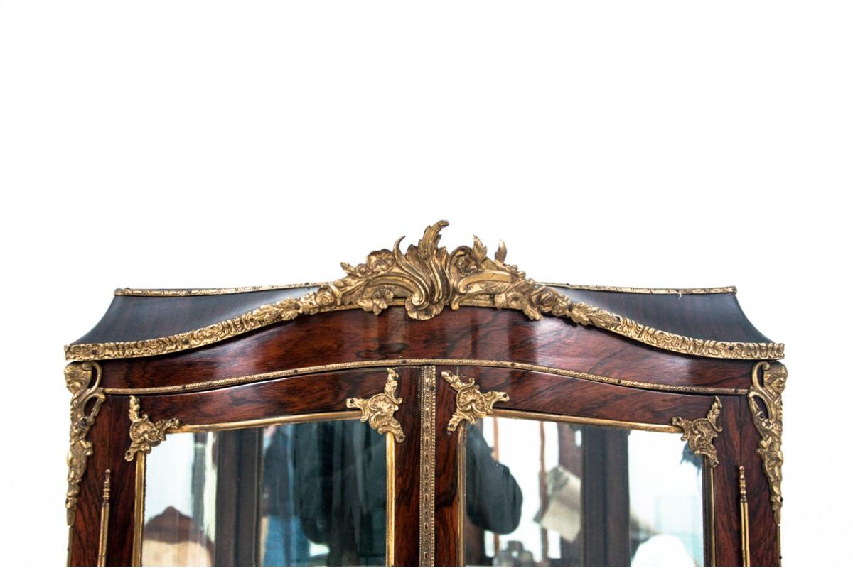 Louis XIV Walnut French Vitrine Louis iv Style from, 1910s