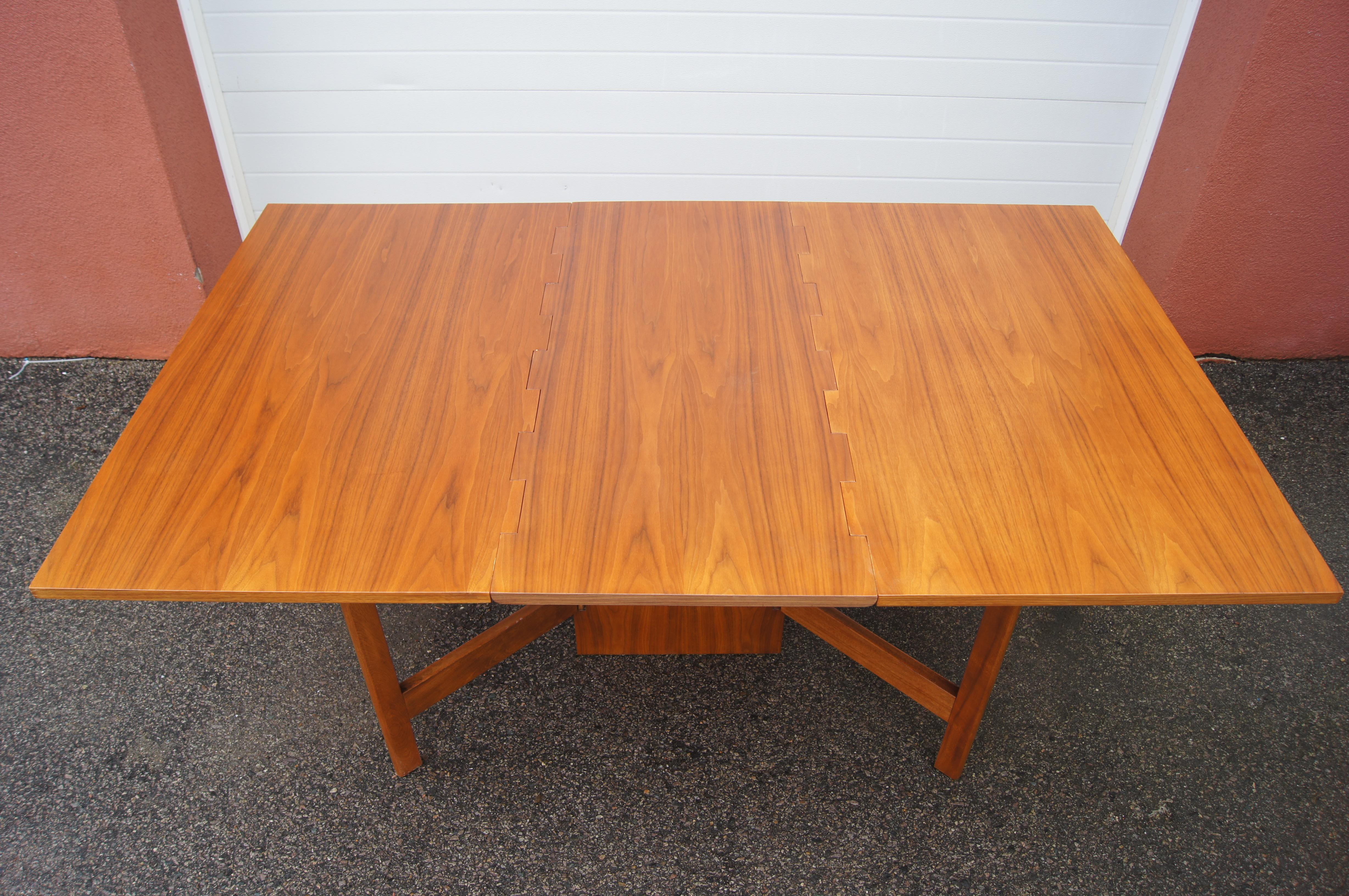 Walnut Gate Leg Dining Table, Model 4656, by George Nelson for Herman Miller 2