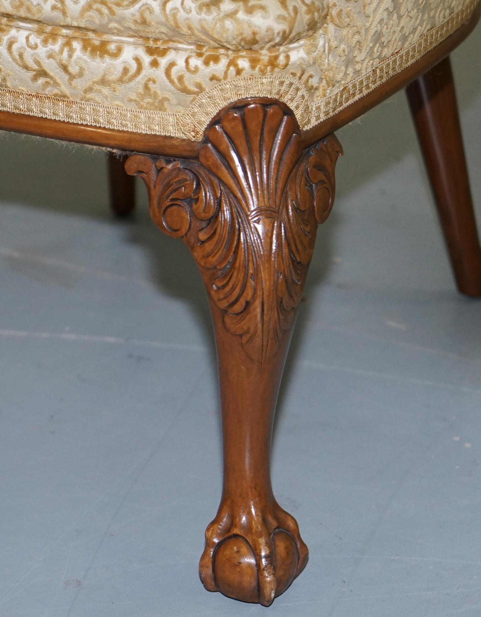 Walnut George II Style Claw and Ball Acanthus Carved Legs Chesterfield Armchair 3
