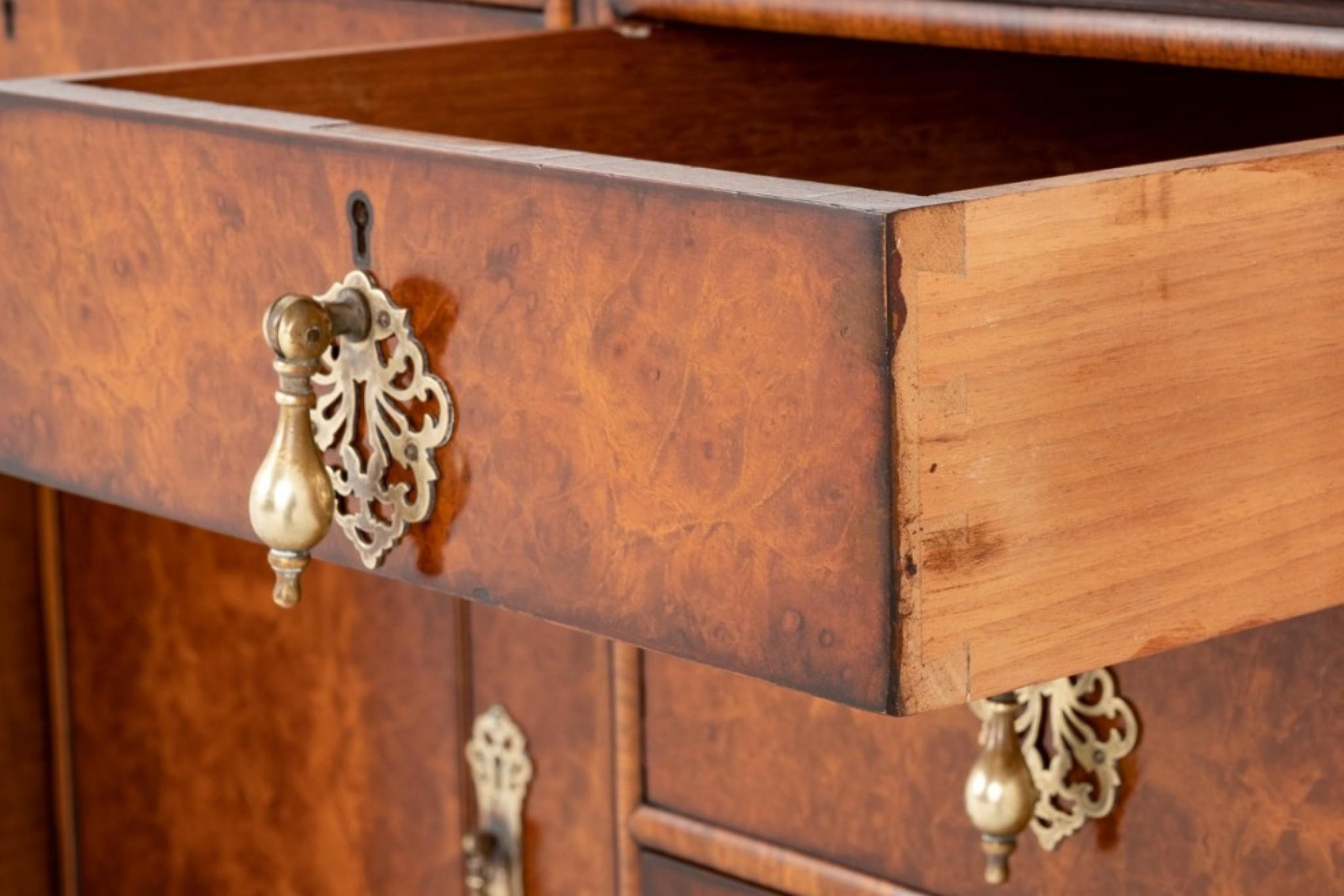 Milieu du XXe siècle Gillows Desk Queen Anne Revival en vente