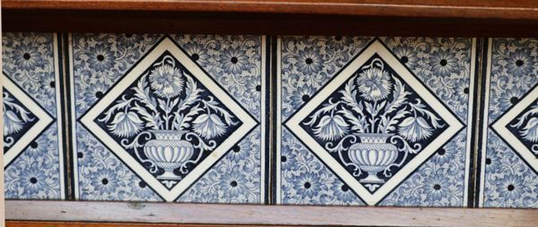 Walnut Hall Stand In Good Condition For Sale In Beaconsfield, GB