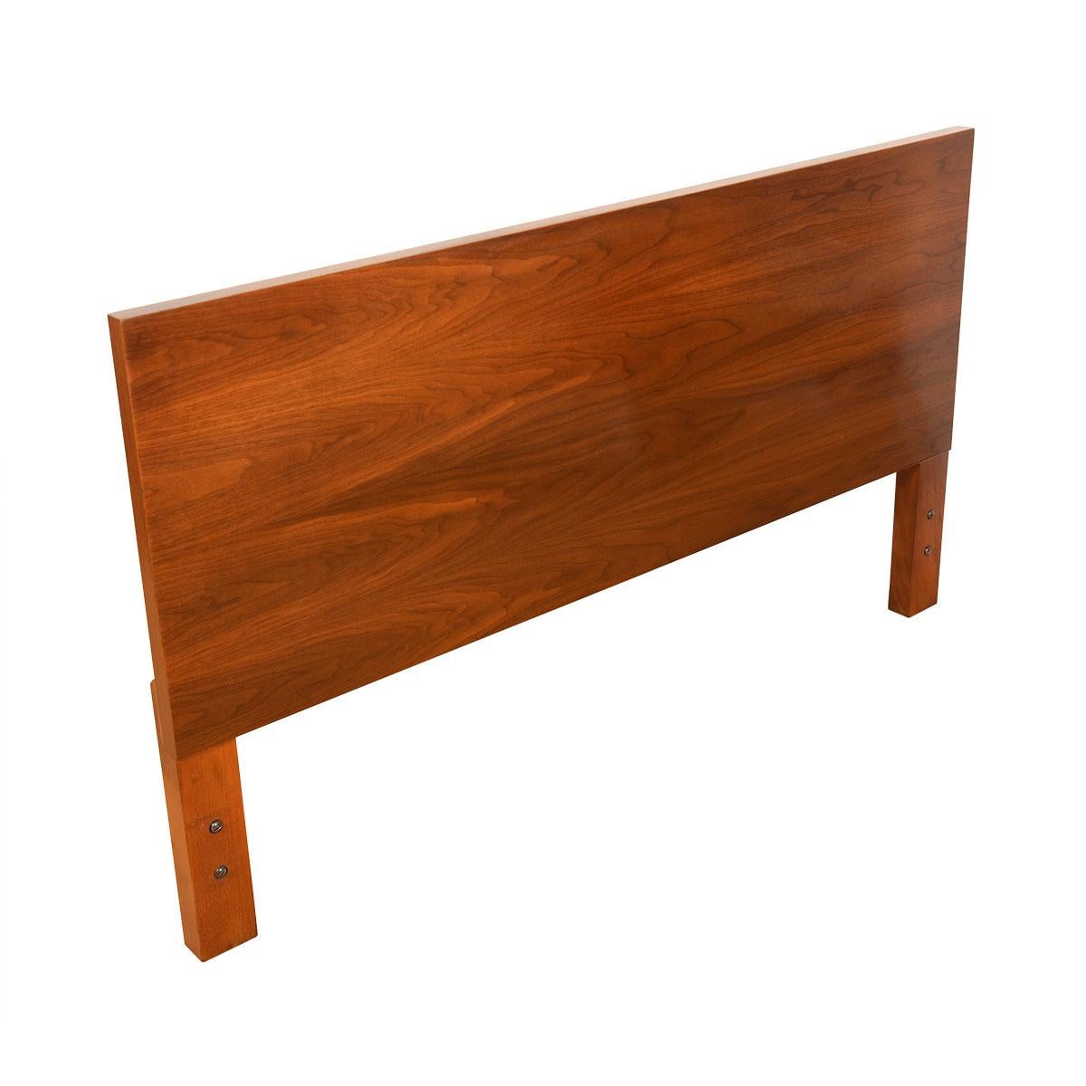 Walnut Headboard by George Nelson for Herman Miller, 1952 

Additional information:
Material: Walnut
Featured at Kensington:
Gorgeous, classic headboard by George Nelson for Herman Miller.
Timeless minimalist design allows the beauty of the
