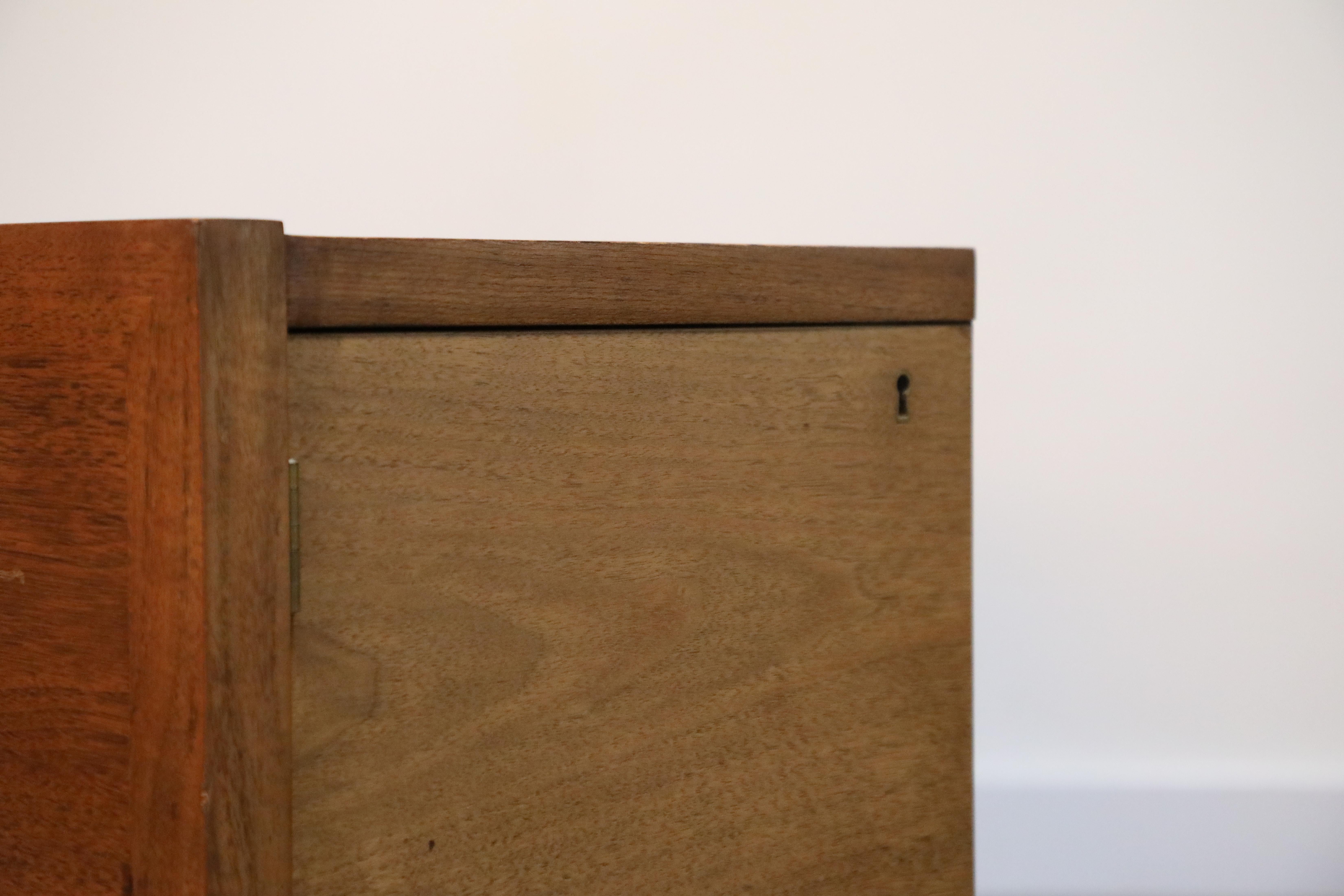 Walnut Hexagon Desk by Edward Wormley for Dunbar, Signed, circa 1960 4