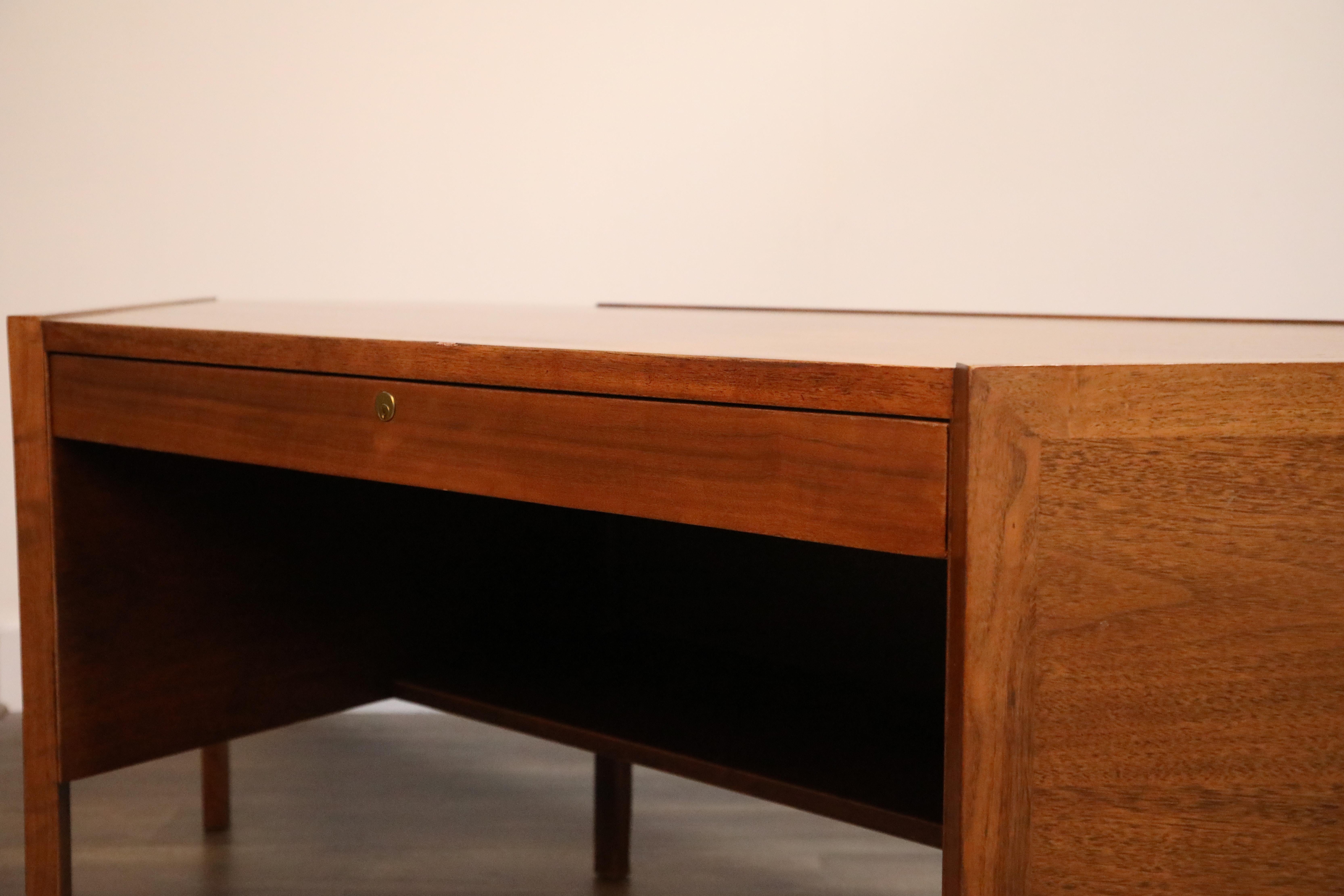 Walnut Hexagon Desk by Edward Wormley for Dunbar, Signed, circa 1960 2