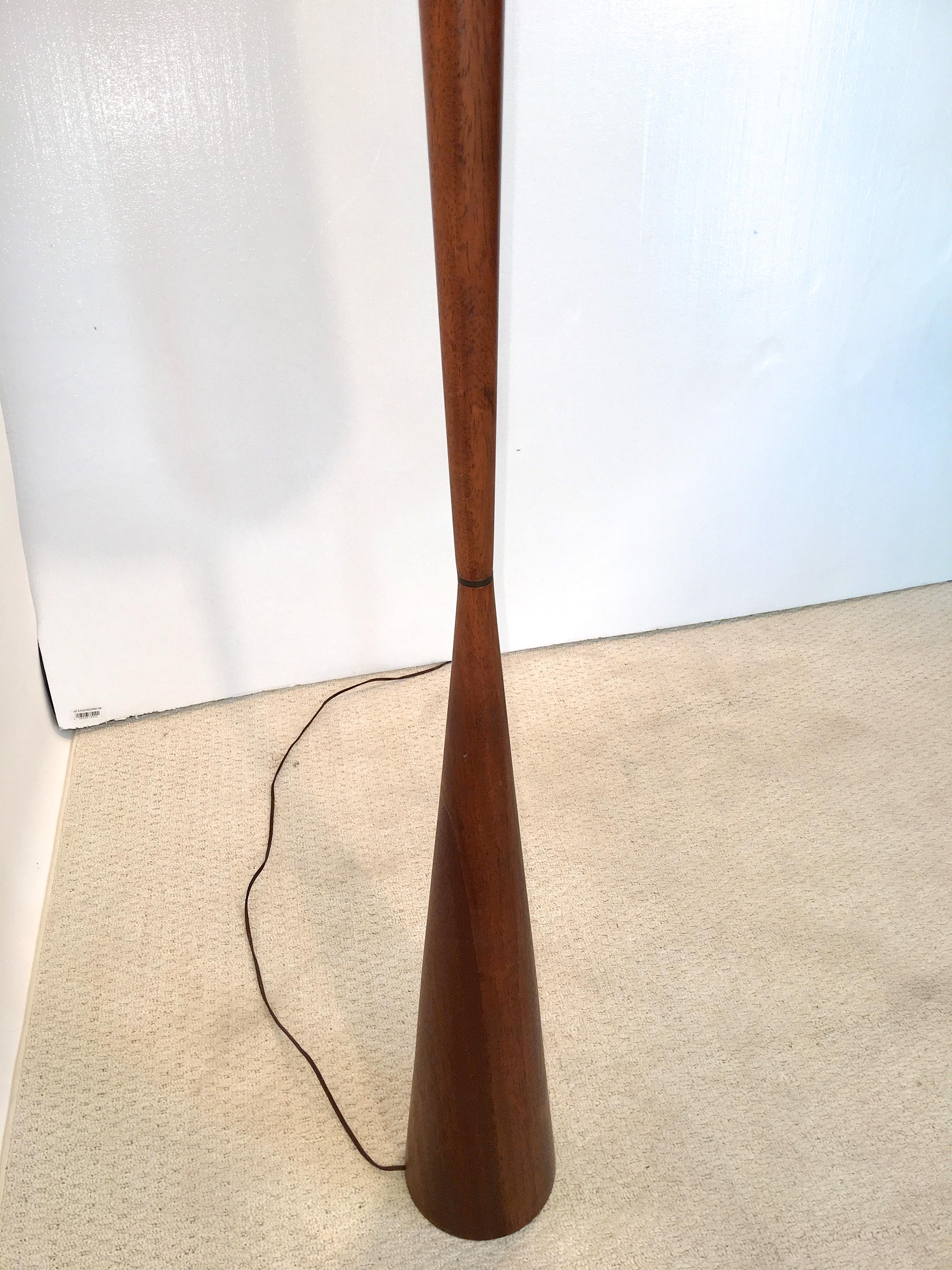 Walnut Hourglass Floor Lamp by Raymond Pfennig for Zina Lamp Co. 5