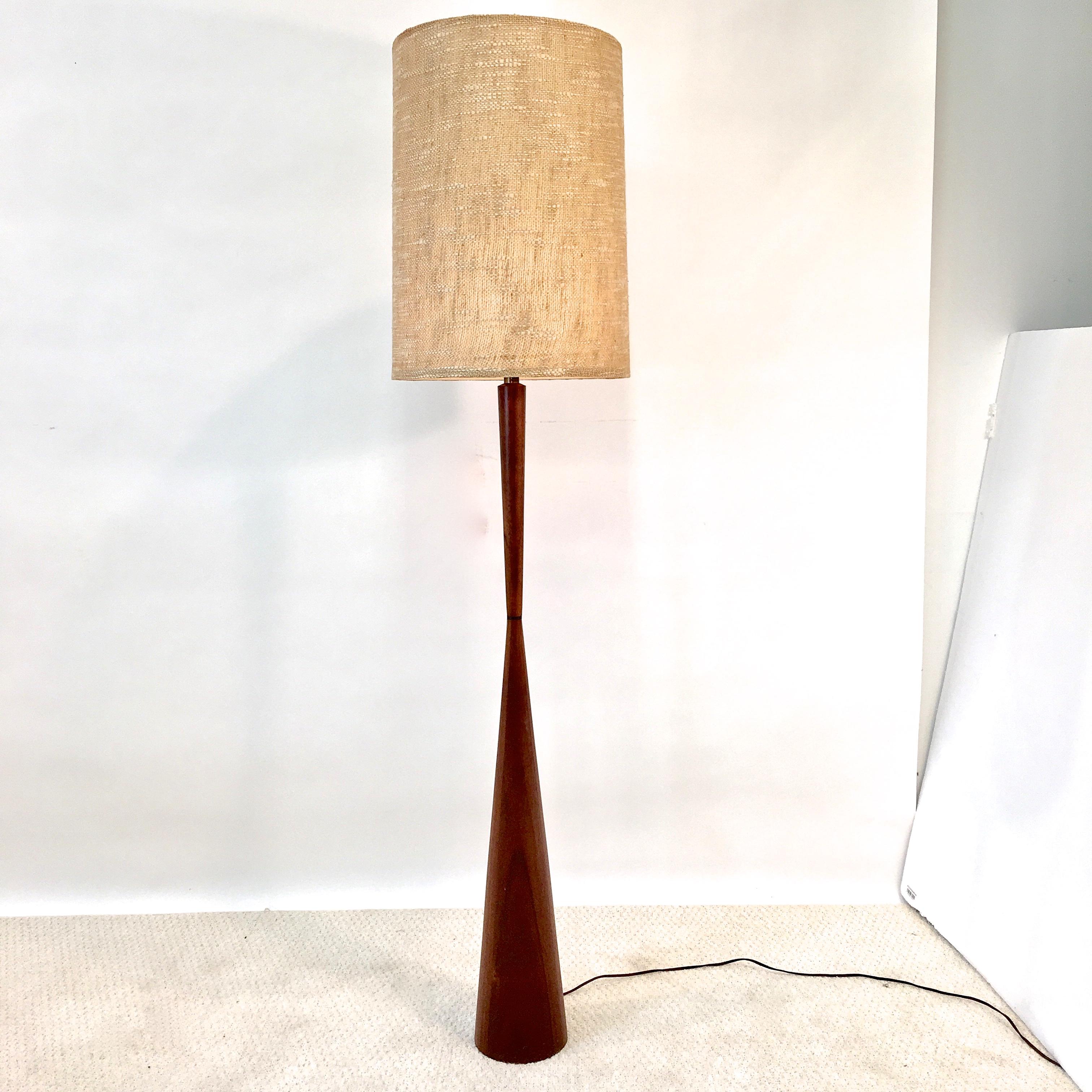 Walnut Hourglass Floor Lamp by Raymond Pfennig for Zina Lamp Co. 8