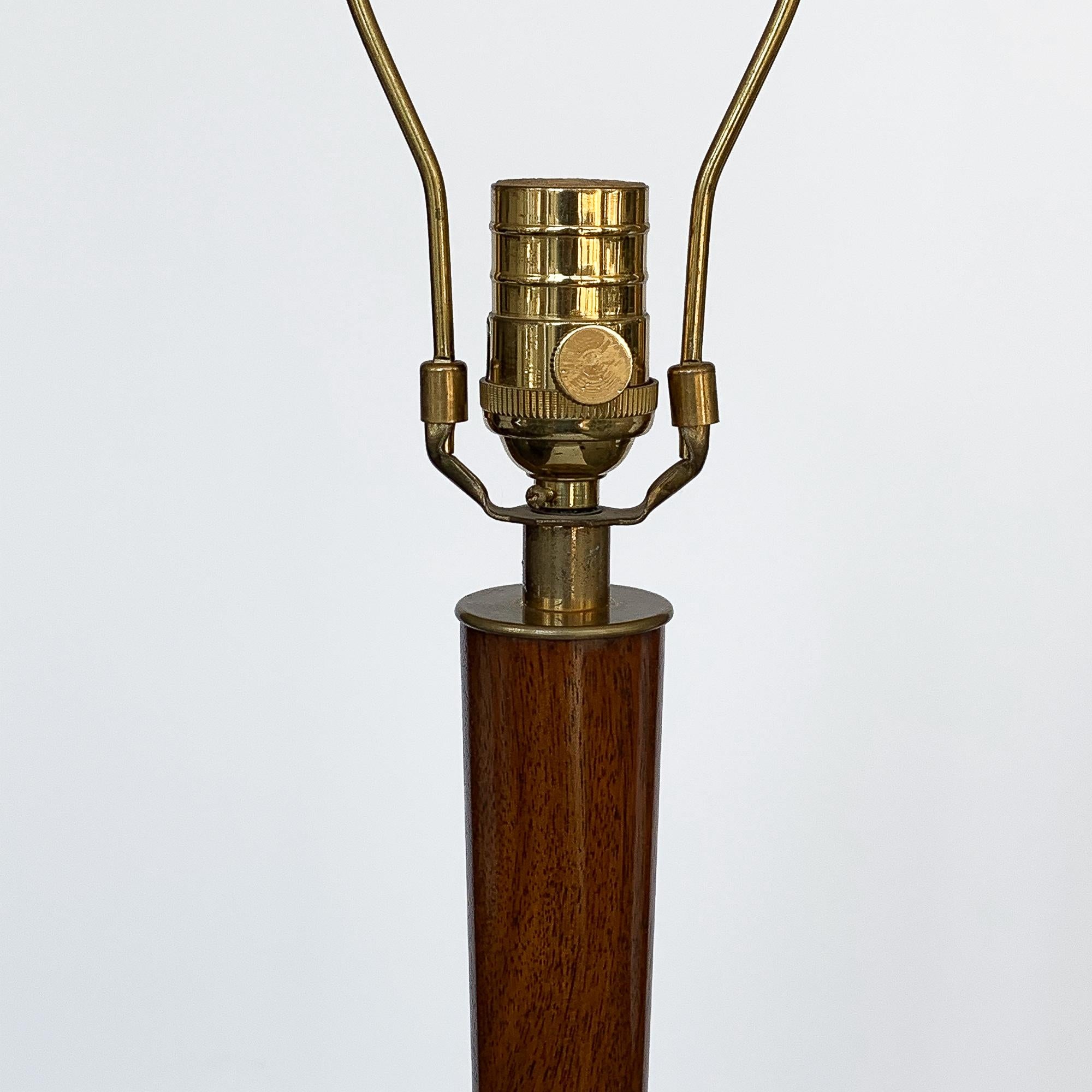American Walnut Hourglass Floor Lamp in the Manner of Raymond Pfenning