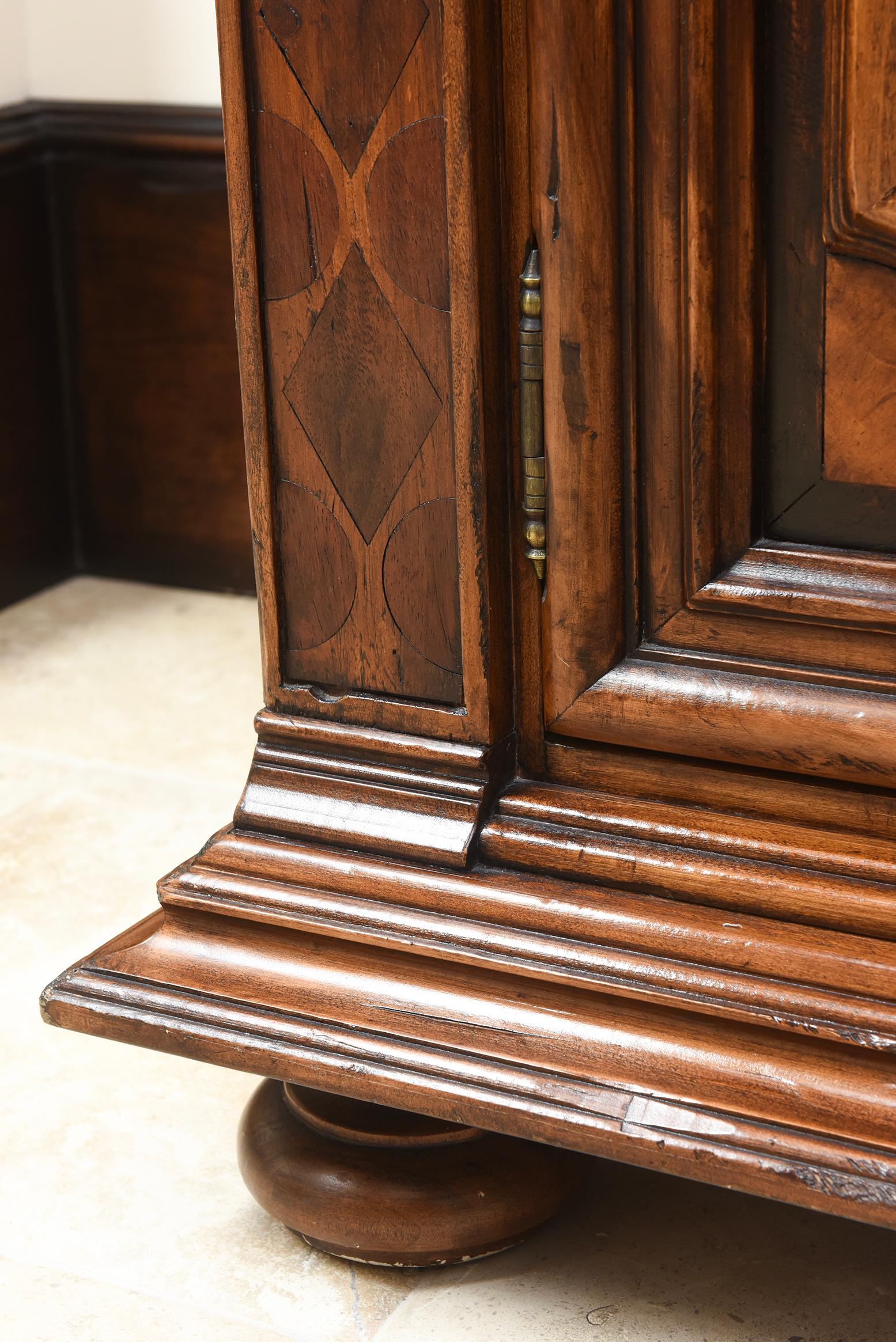 Walnut (Jacaranda) Sideboard by Bussandri, Early 21st Century, Italian In Good Condition For Sale In North Miami, FL