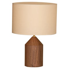 Josef Tischlampe aus Nussbaumholz von Simone & Marcel