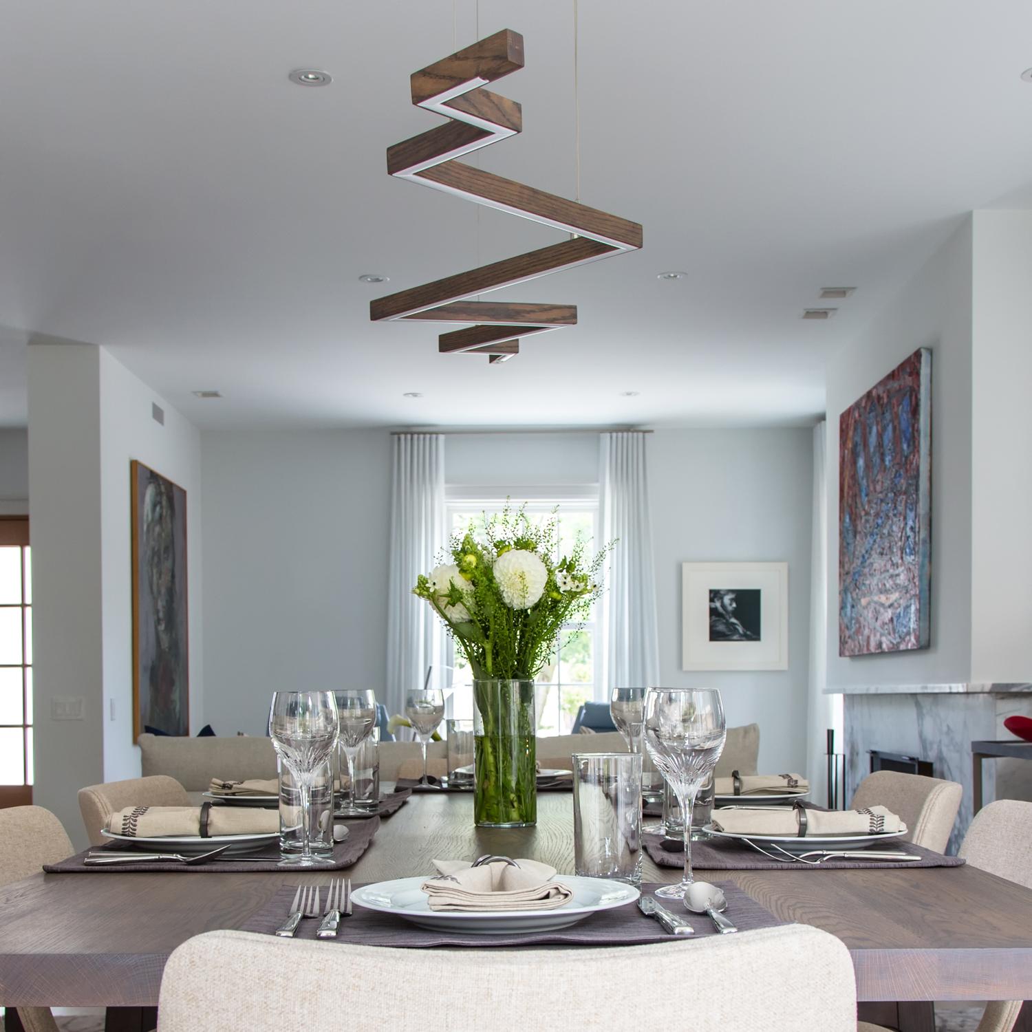 Noce Walnut - Grande applique a bullone, ciondolo di Hollis & Morris in vendita