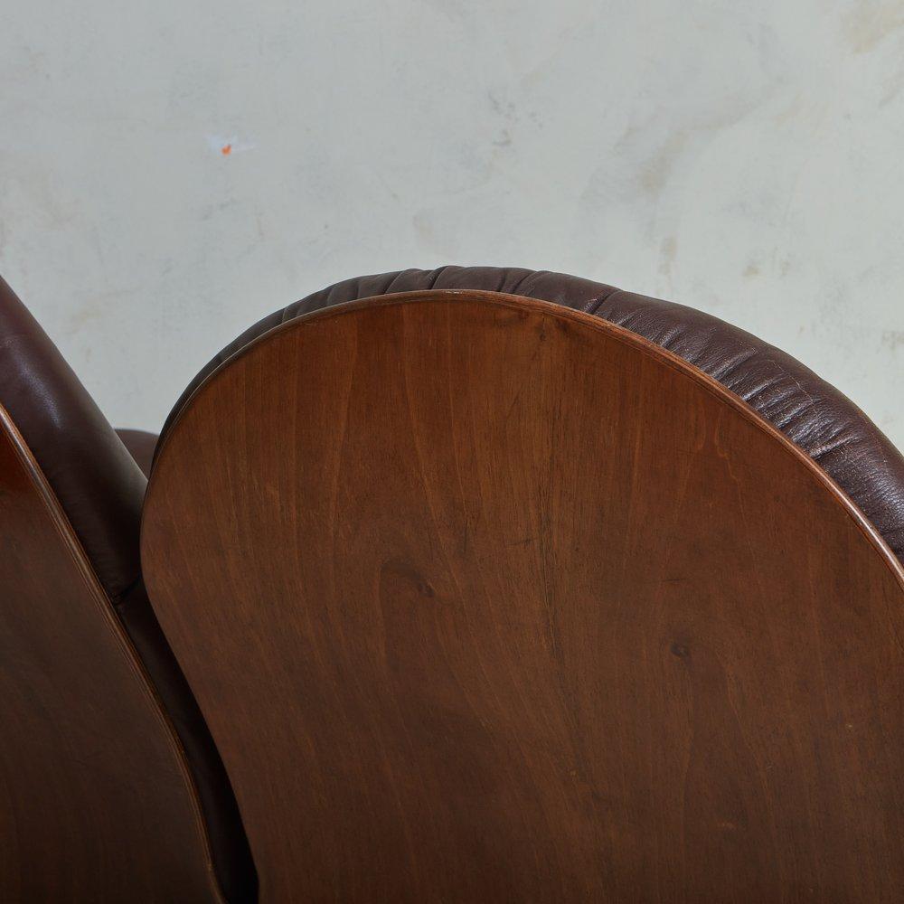 Walnut + Leather 2 Seat ‘Arcata’ Sofas by Gae Aulenti for Poltronova, Italy 1968 For Sale 3