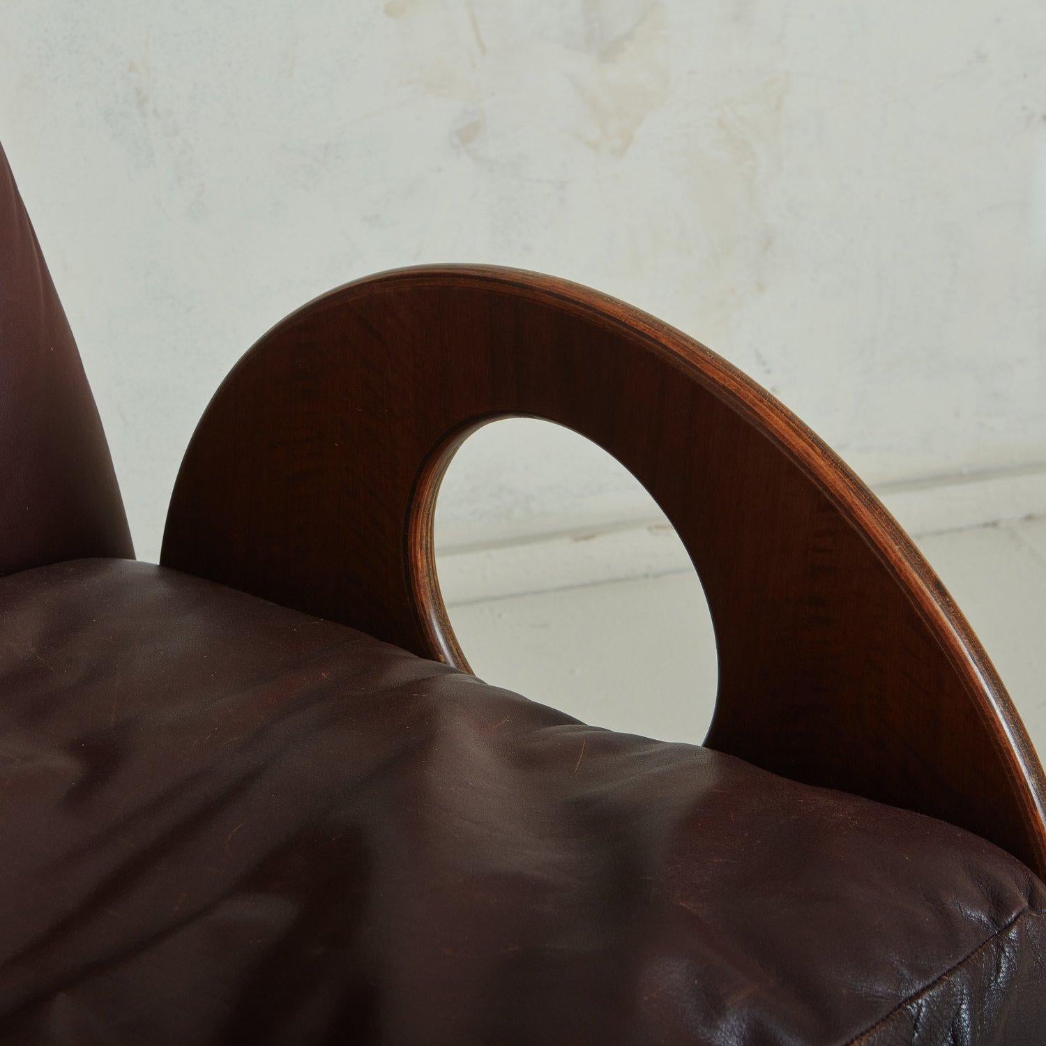Stuhl „Arcata“ aus Nussbaum + Leder von Gae Aulenti für Poltronova, Italien 1968 im Angebot 6