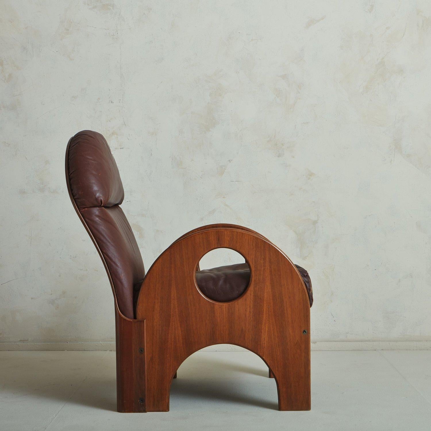 Italian Walnut + Leather 'Arcata' Chair by Gae Aulenti for Poltronova, Italy 1968 For Sale