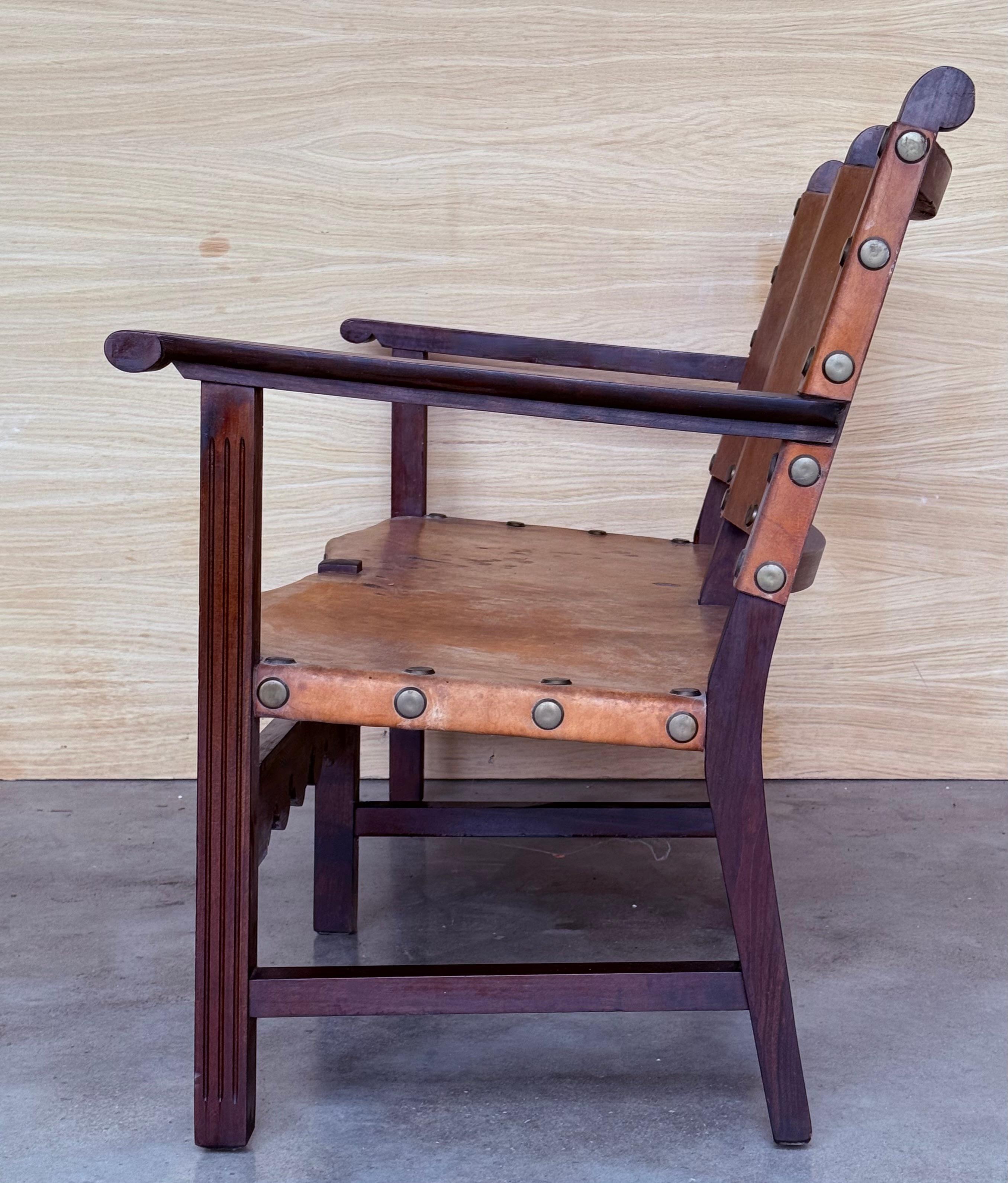 Canapé, banquette en cuir de noyer Brown  Ferronnerie baroque du 18e siècle de Cordoba en vente 1