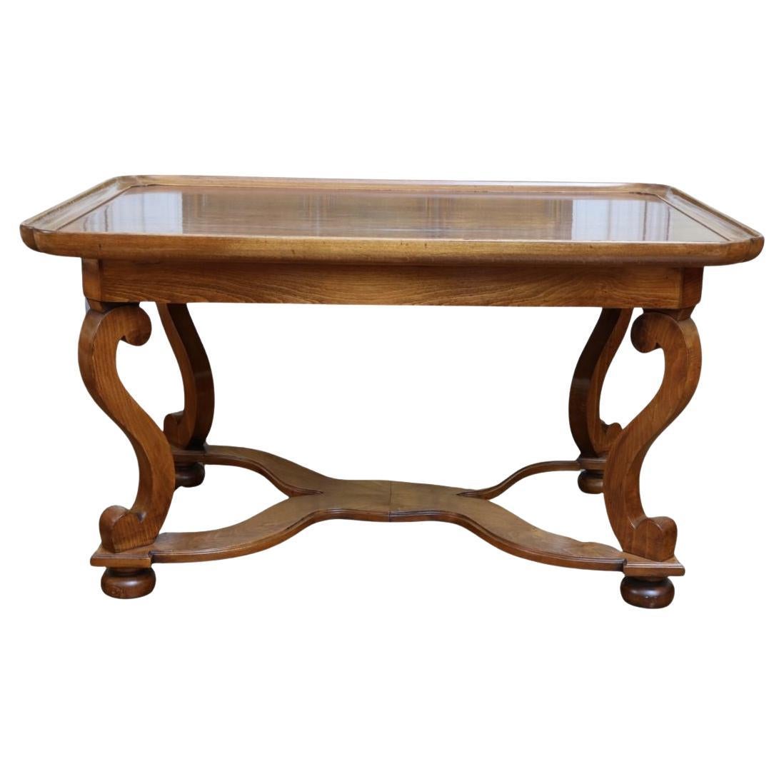 Table de bibliothèque avec pieds en volute et traverse en X en vente