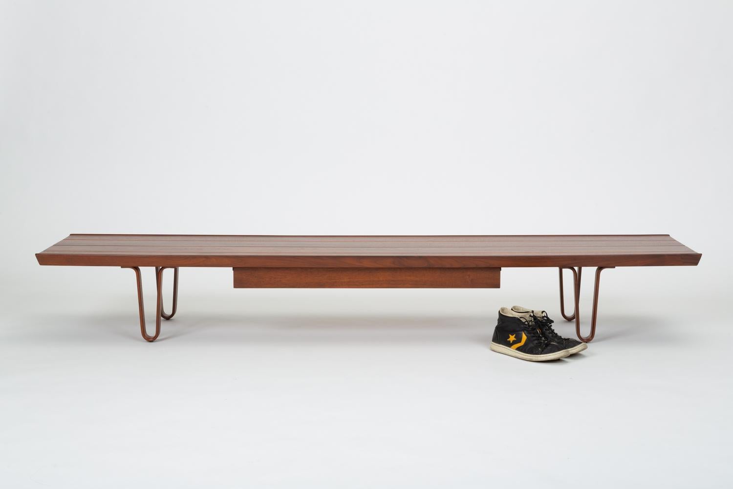 Walnut “Long John” Bench or Coffee Table by Edward Wormley for Dunbar In Excellent Condition In Los Angeles, CA
