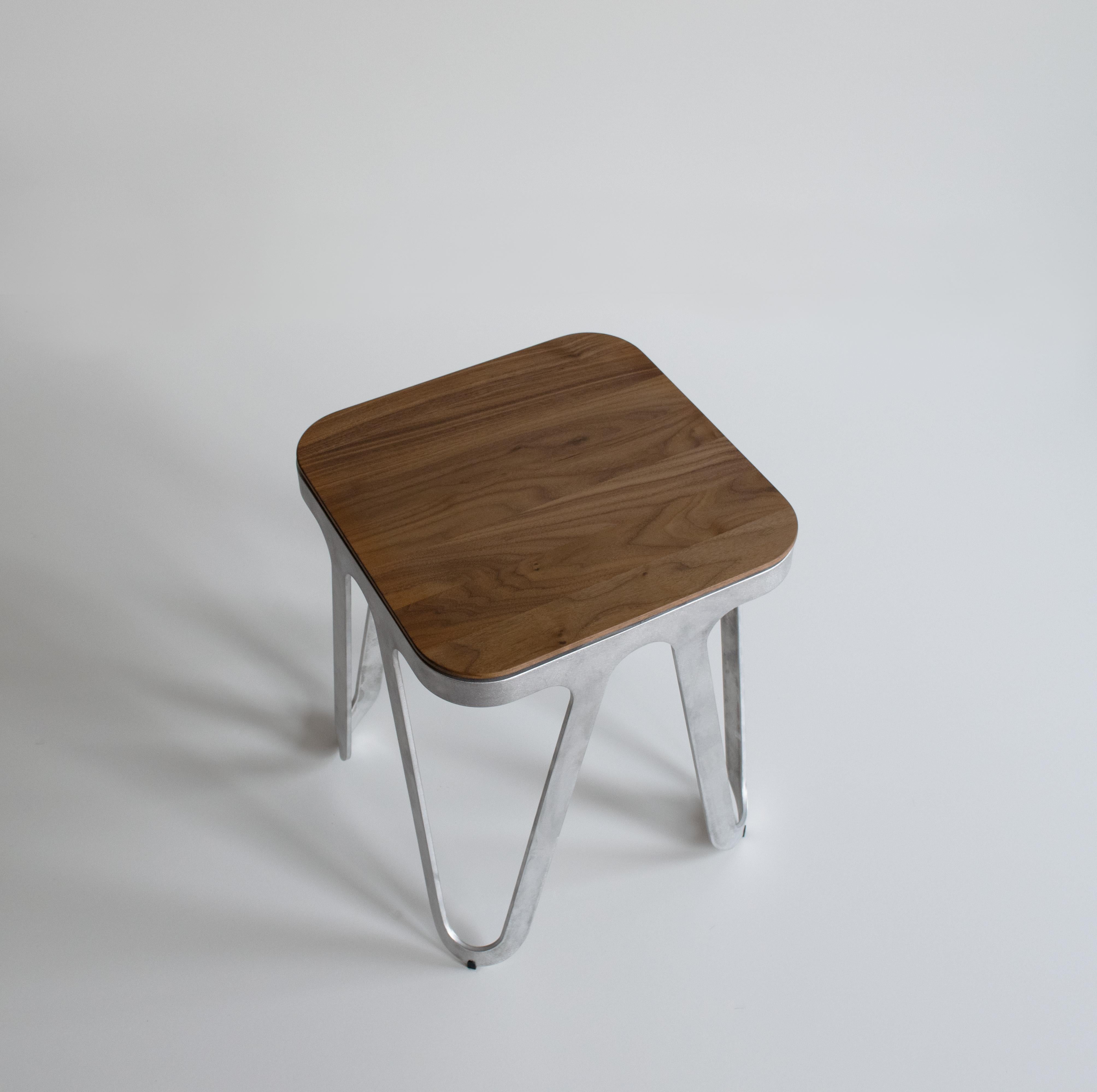Walnut Loop Stool by Sebastian Scherer In New Condition For Sale In Geneve, CH