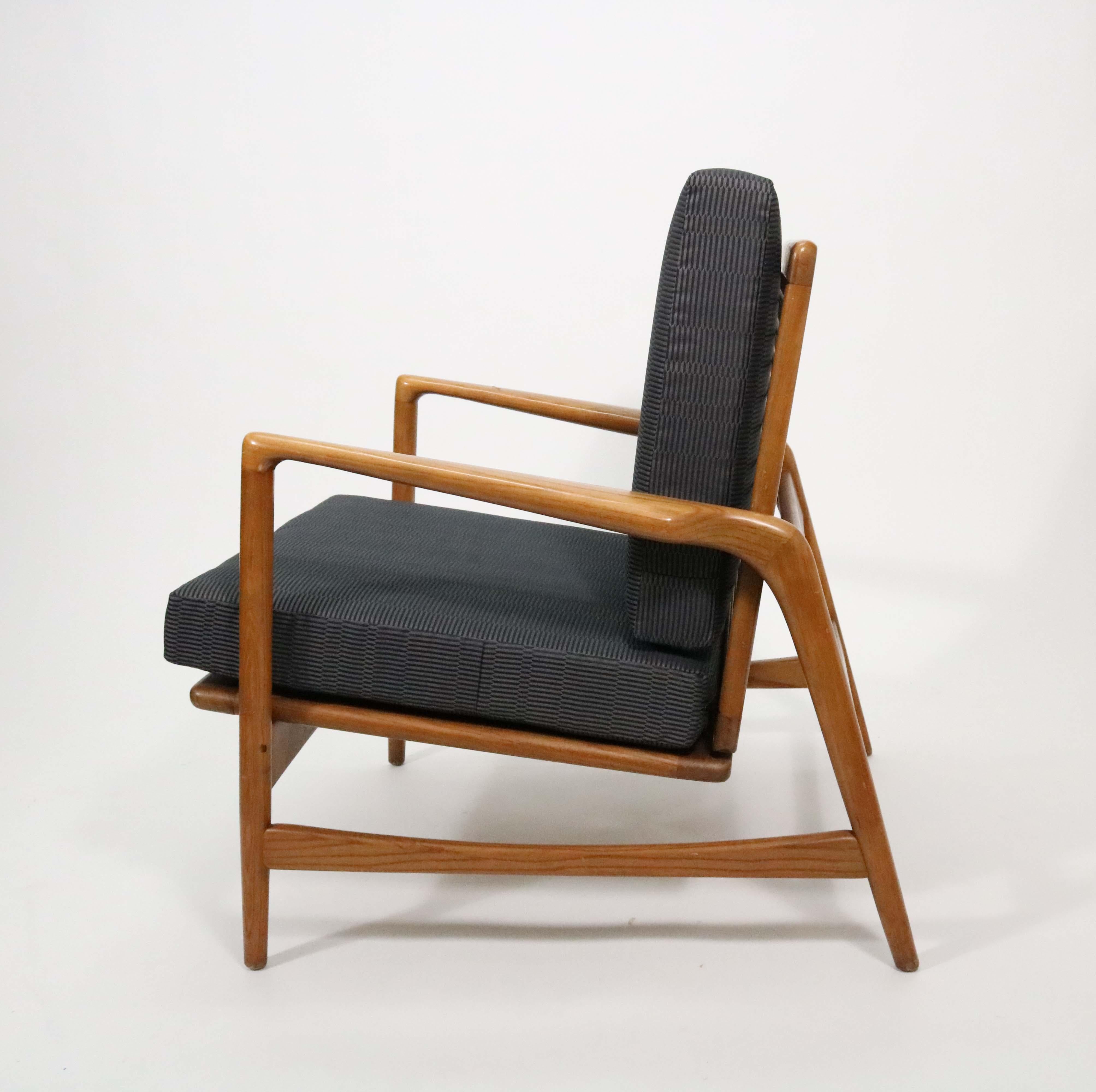 Scandinavian Modern Walnut Lounge Chair and Ottoman with Adjustable Recline by Ib Kofod-Larsen