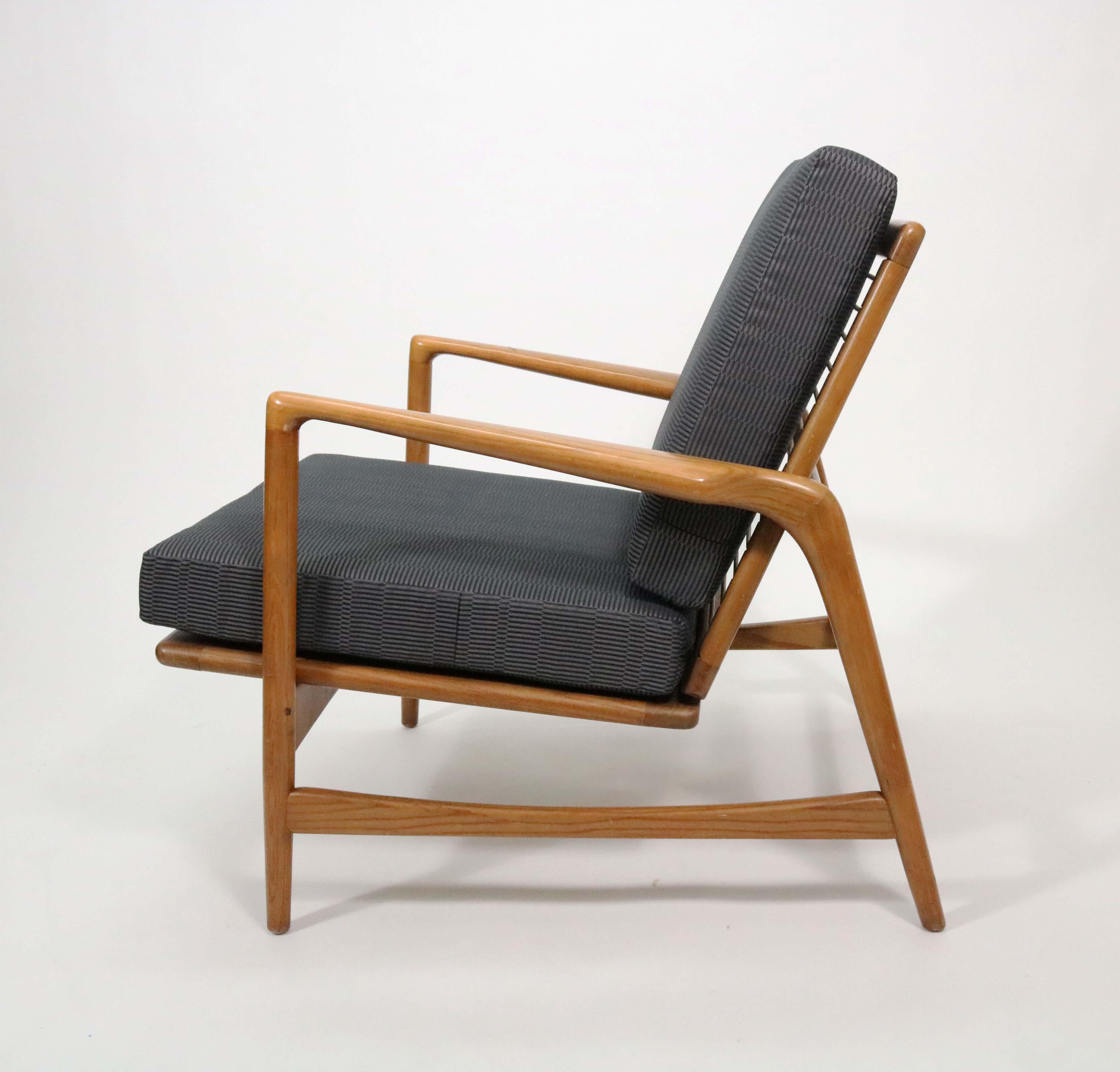 Walnut Lounge Chair and Ottoman with Adjustable Recline by Ib Kofod-Larsen In Good Condition In Littleton, CO