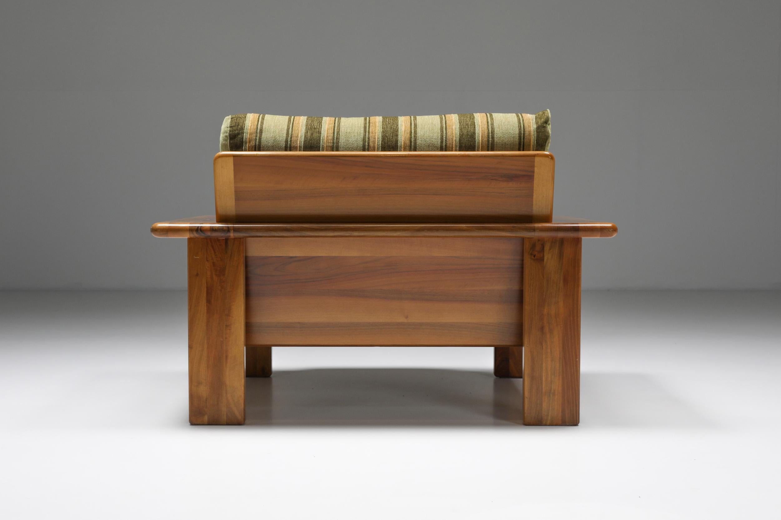 Mid-20th Century Walnut Lounge Chair in the Style of Scarpa