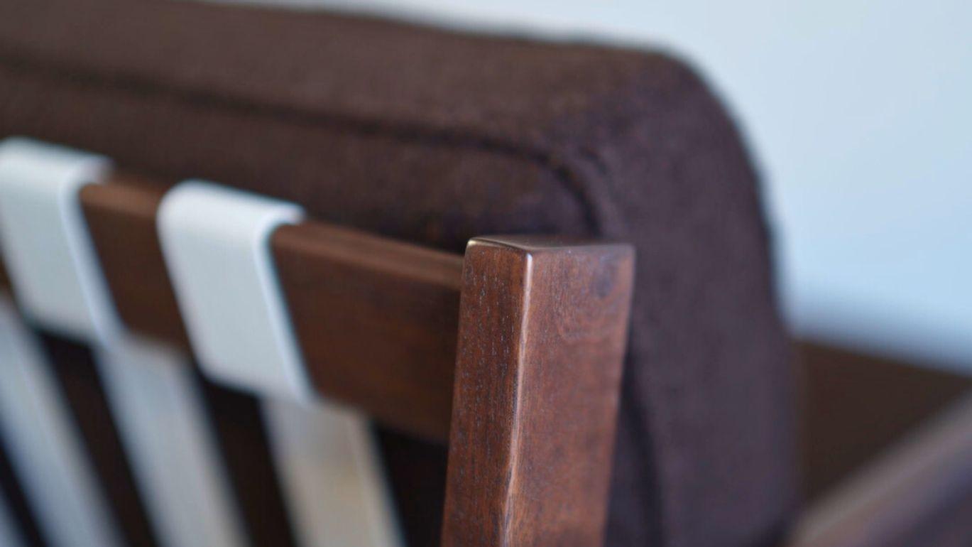 Chaises longues en noyer par Edmond J. Spence, C.1950s en vente 1