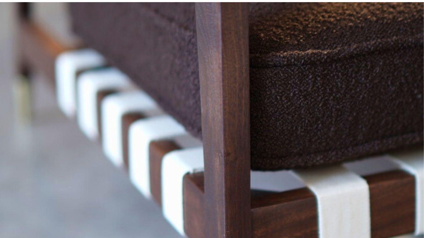 Chaises longues en noyer par Edmond J. Spence, C.1950s en vente 2