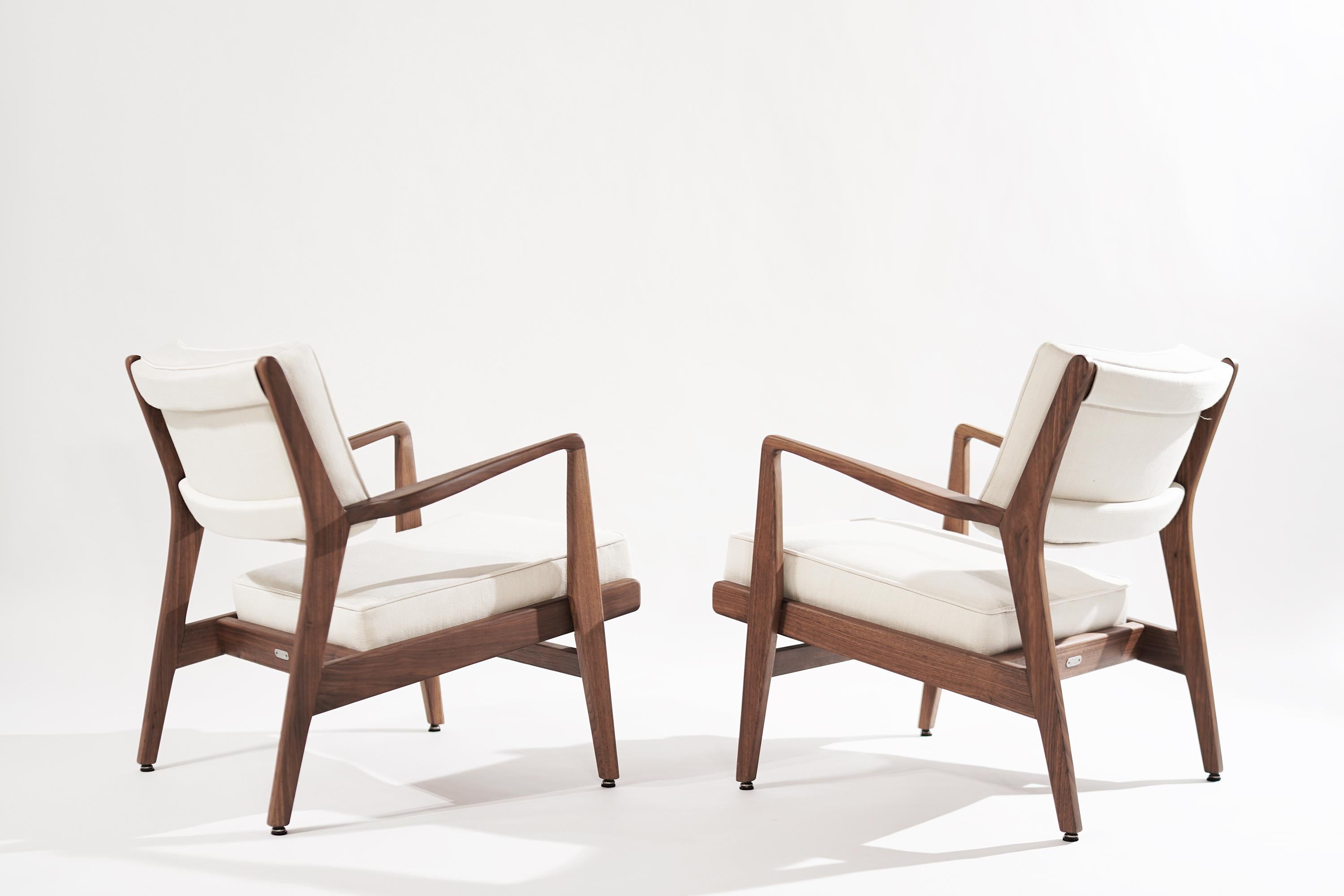 American Walnut Lounge Chairs by Jens Risom, 1950s