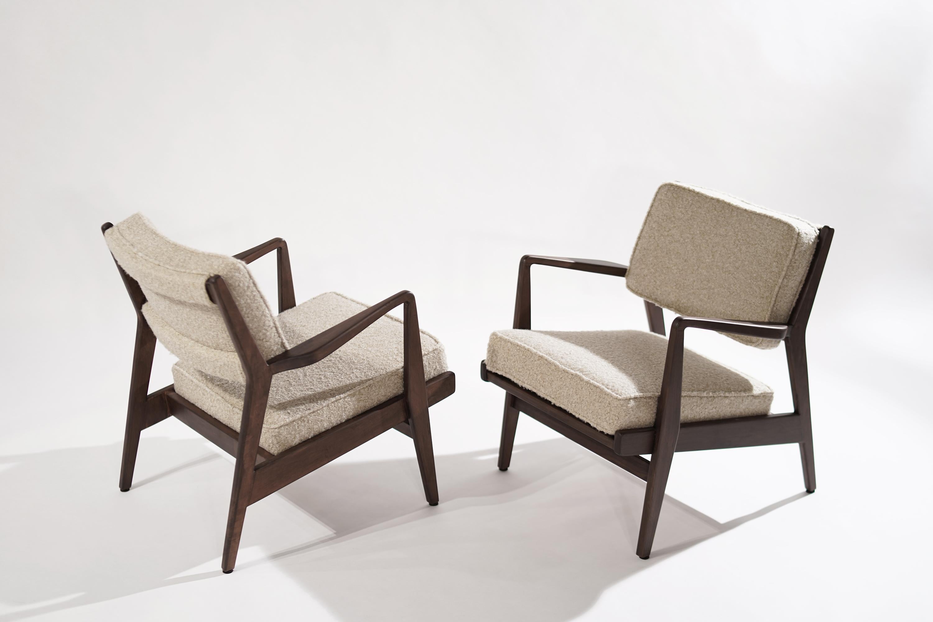 Walnut Lounge Chairs by Jens Risom in Bouclé, 1950s 2
