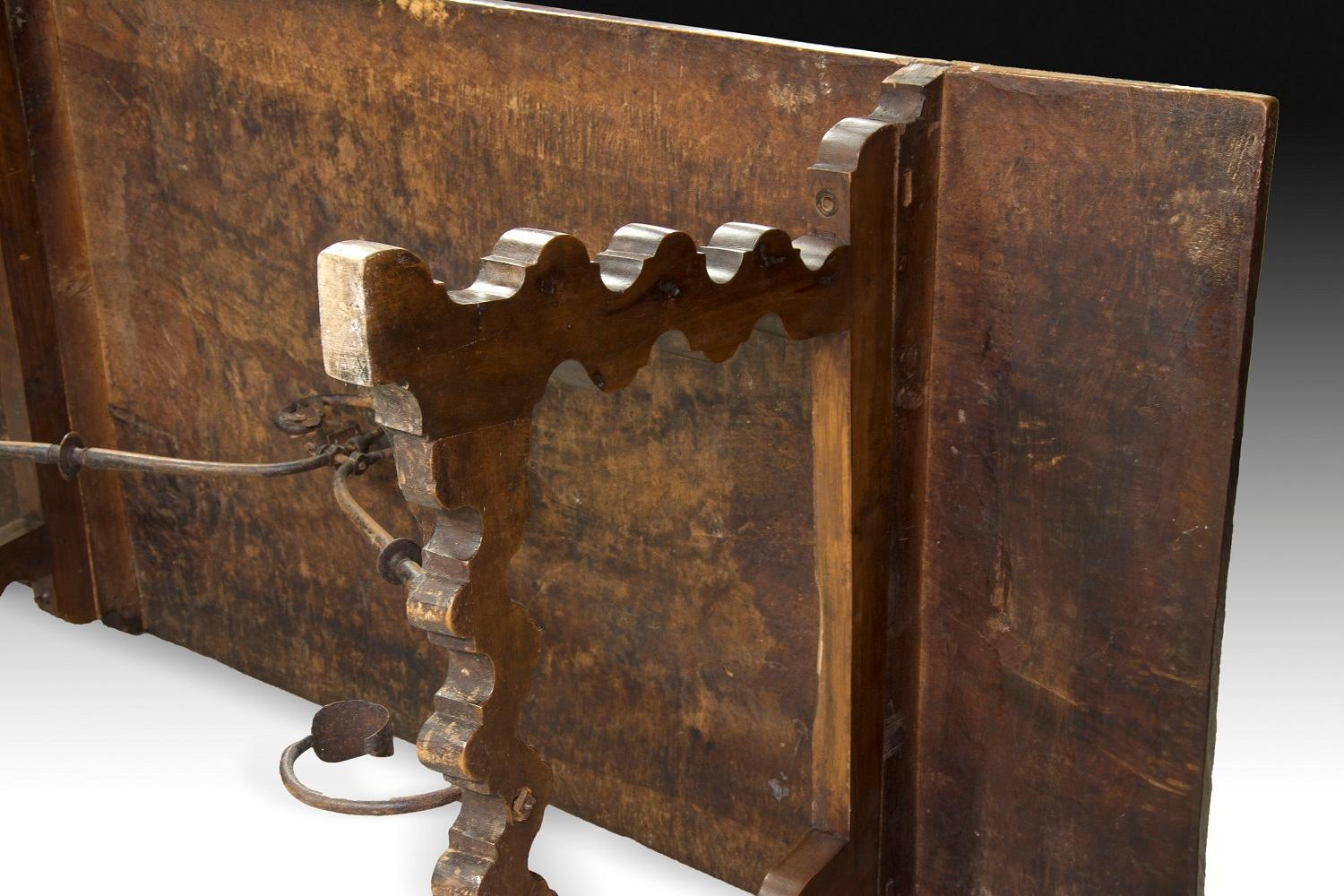 Hand-Carved Walnut “Lyre Legs” Table with Wrought Iron Fasteners, Spain, Castille