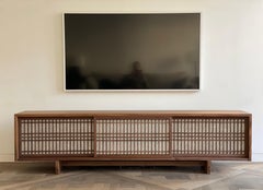 Consola Media Divisoria de Madera de Nogal con Puertas Corredizas Shoji