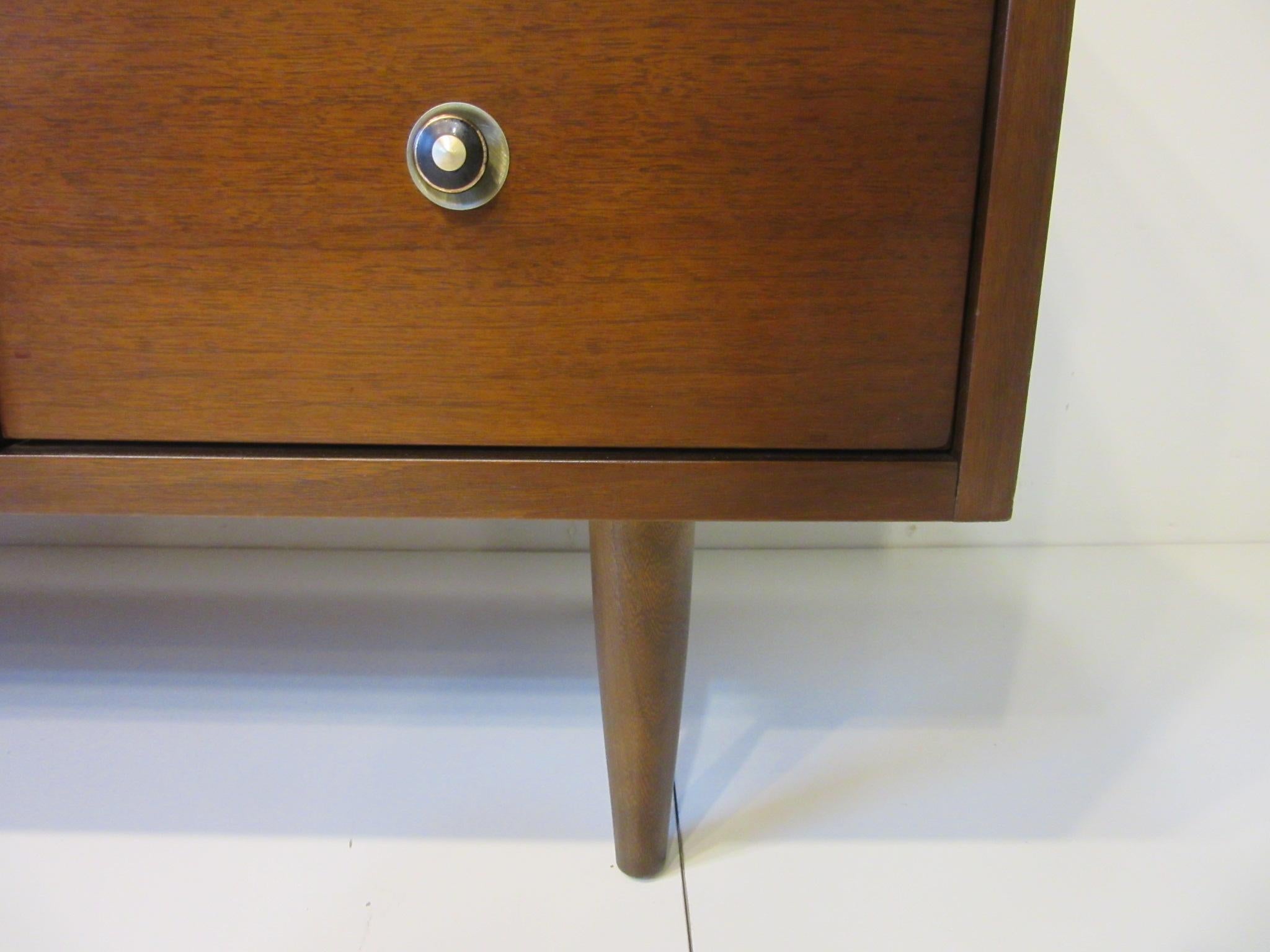 Mid Century Credenza / Cabinet in Walnut 4