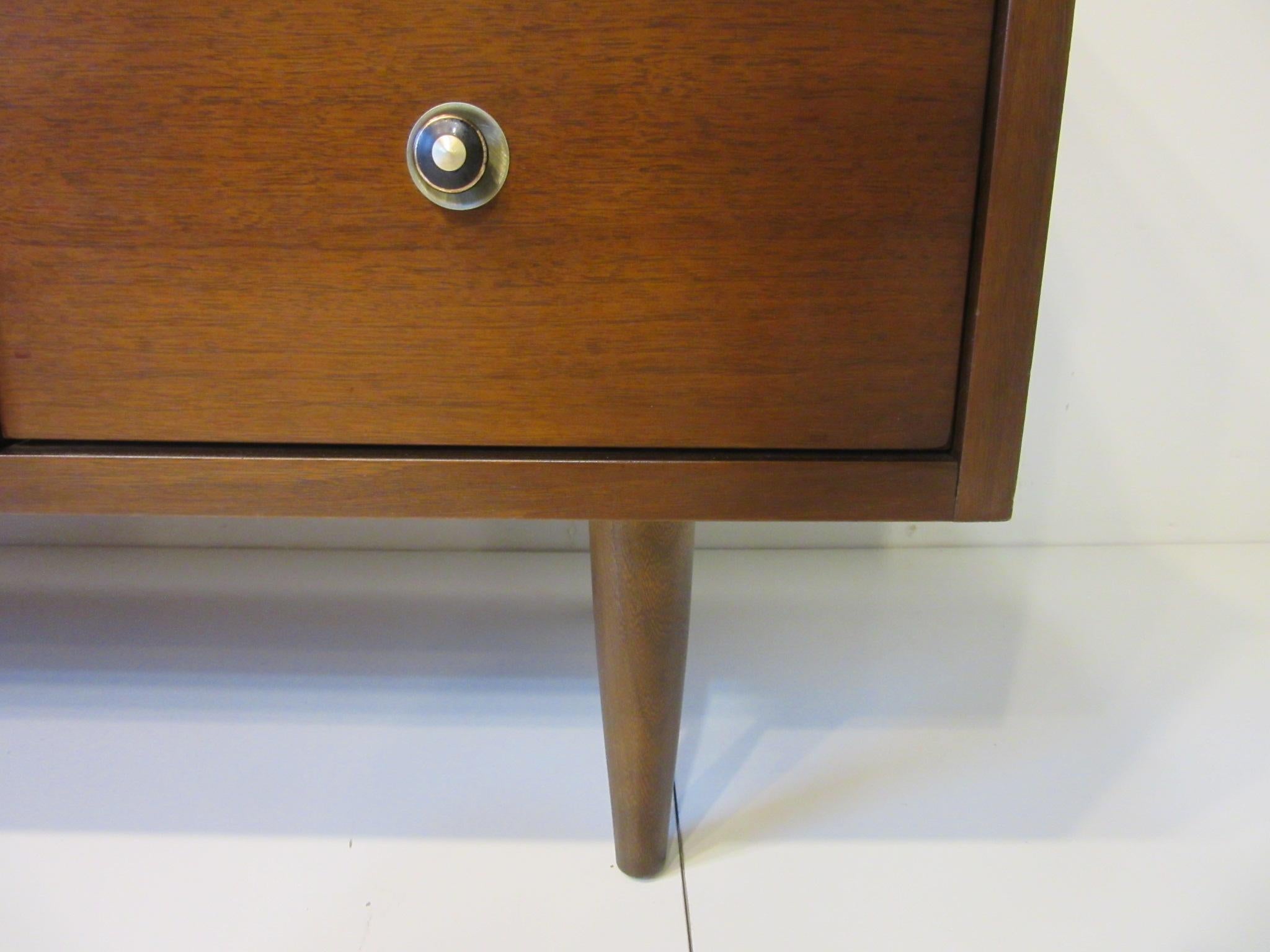 Mid Century Credenza / Cabinet in Walnut  4