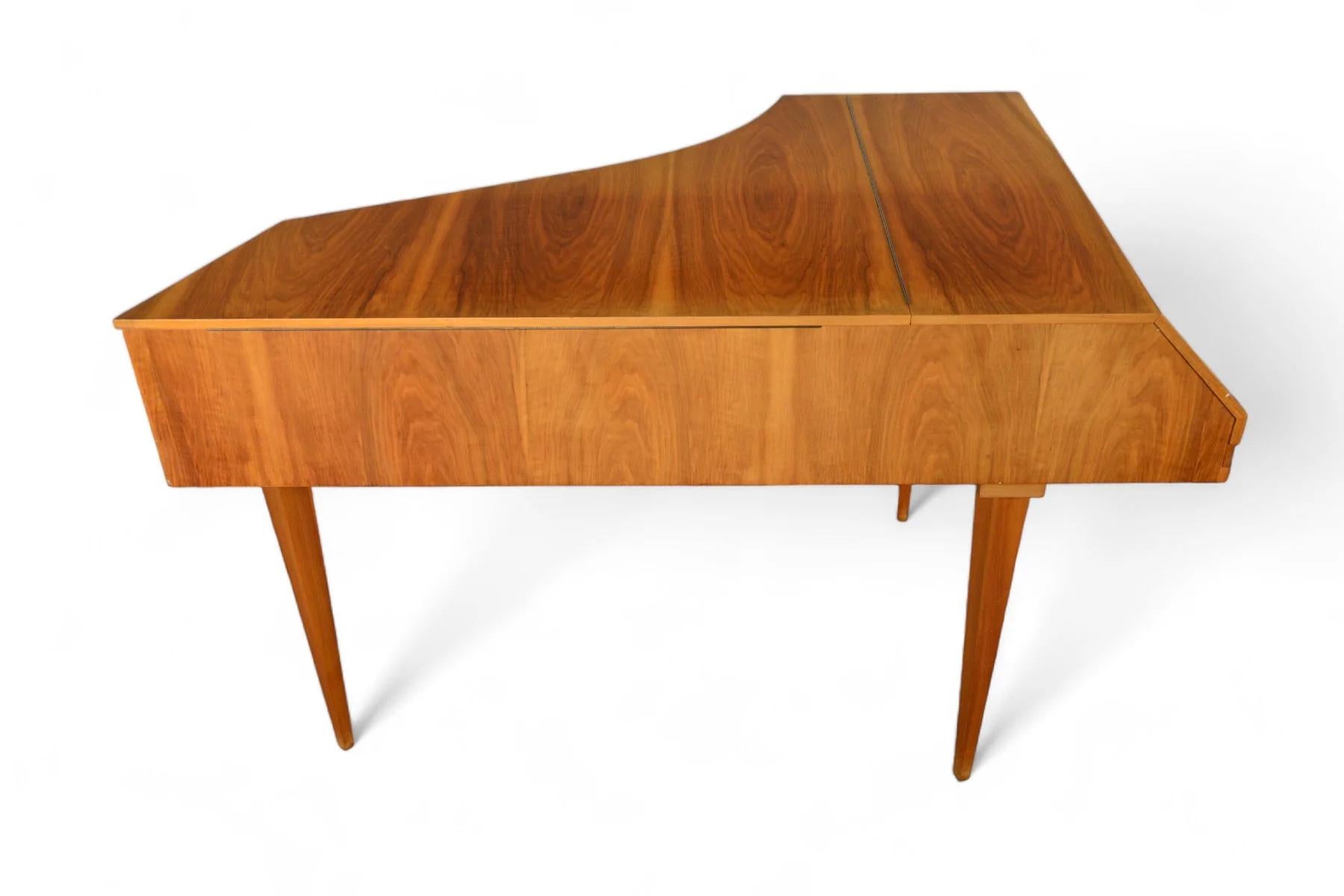 Walnut Mid Century Harpsichord By Johann Christoph Neupert 4