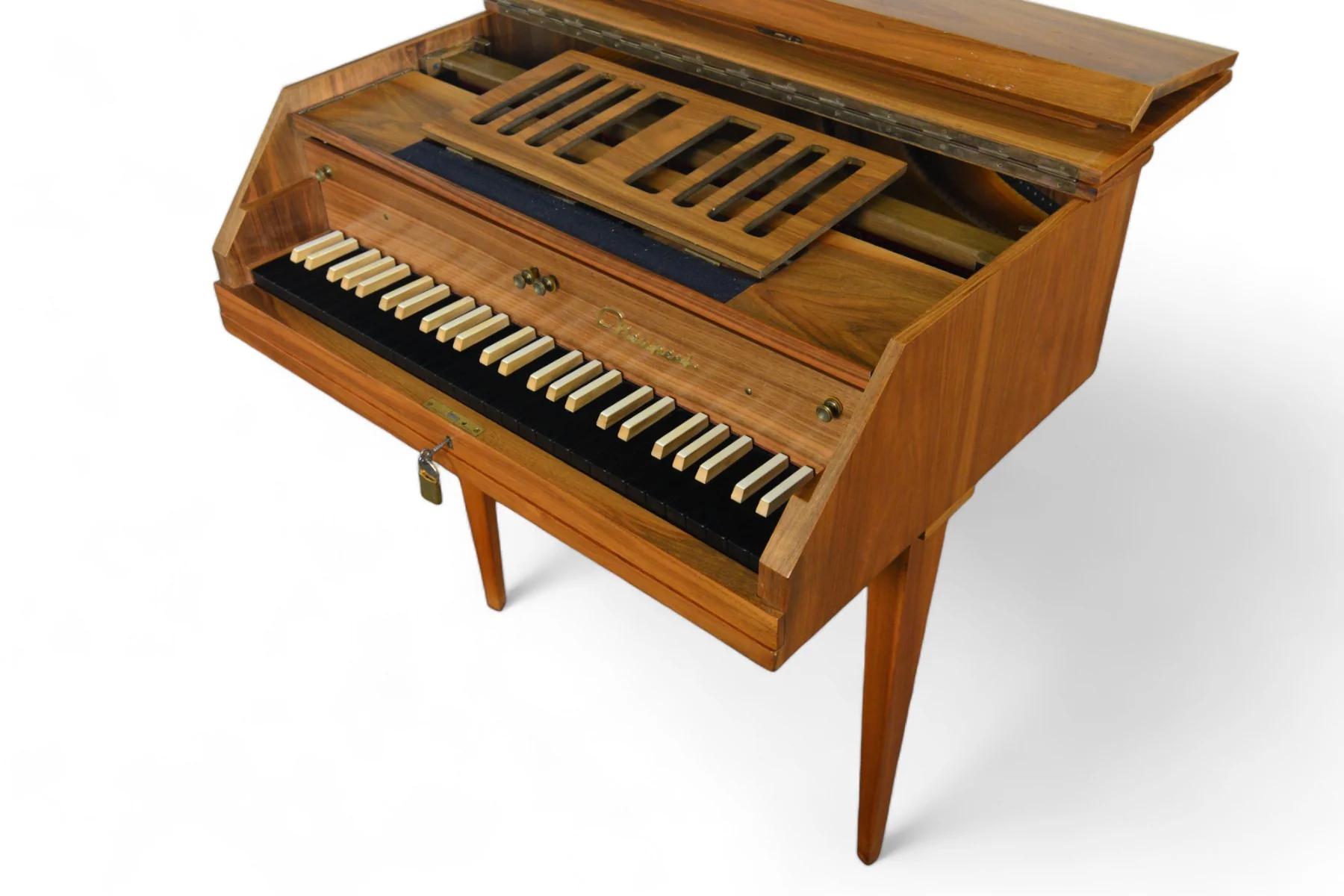 Walnut Mid Century Harpsichord By Johann Christoph Neupert 12